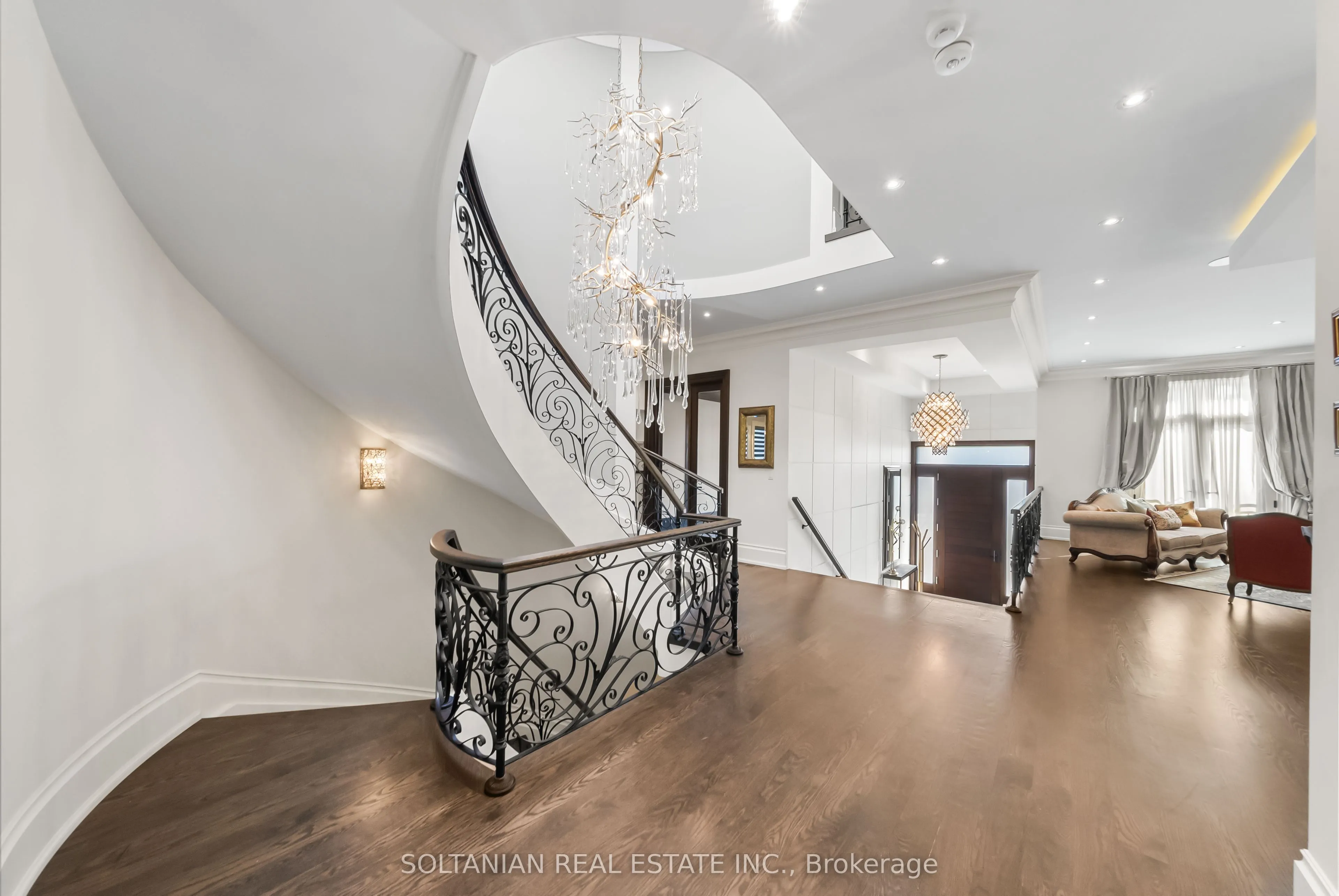 352 Patricia Avenue