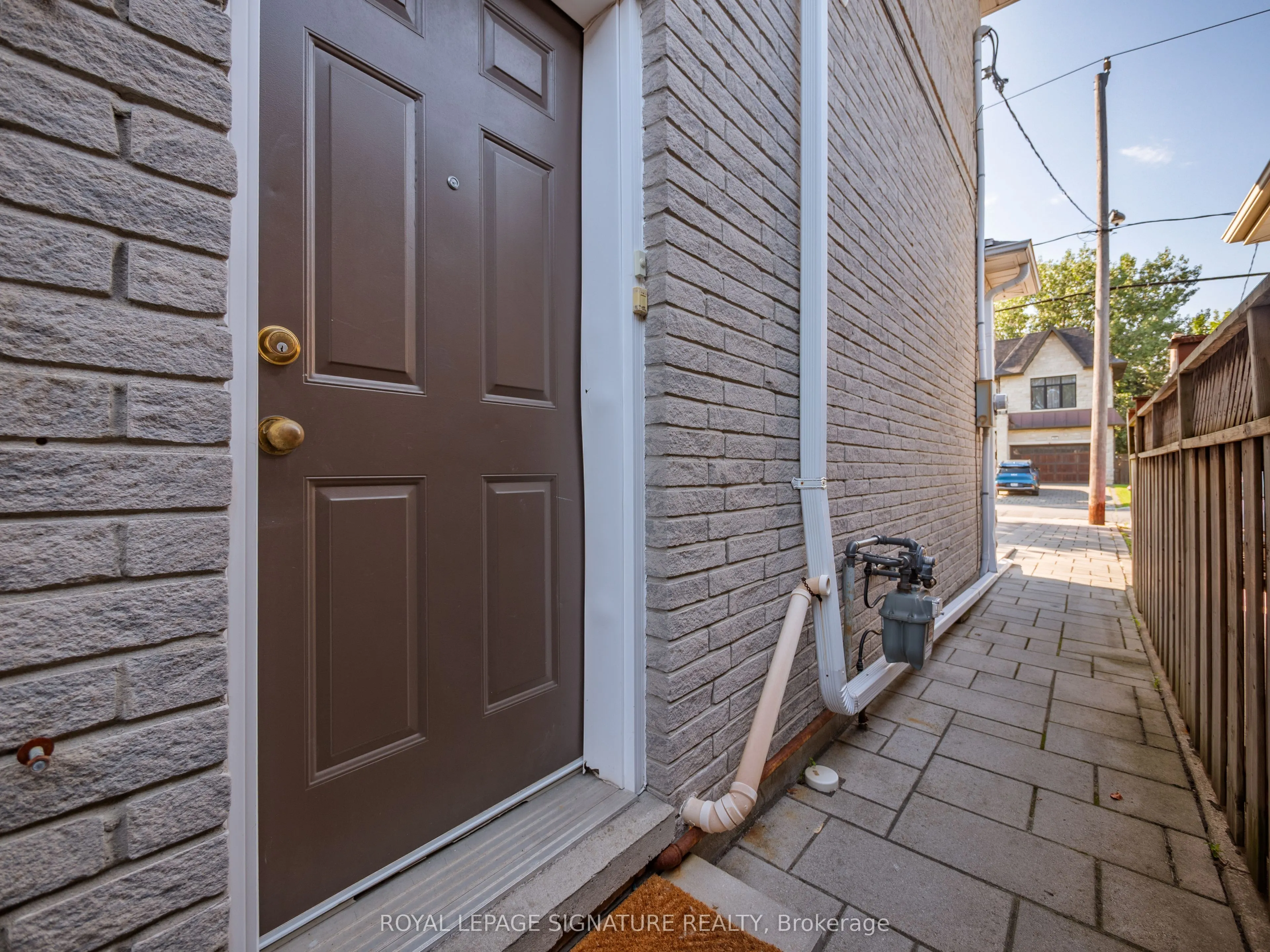 279 Hounslow Avenue S, #BSMT