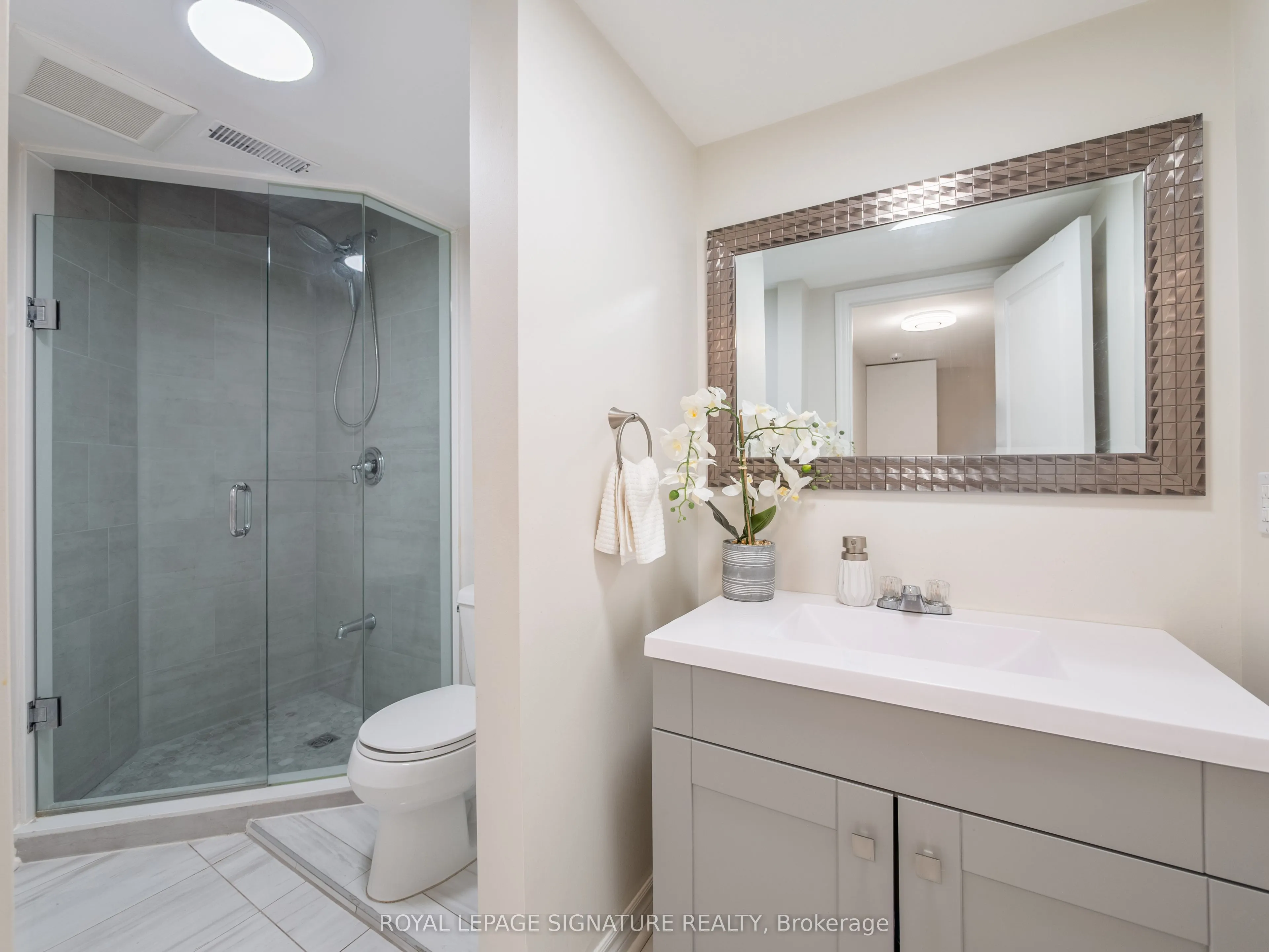 279 Hounslow Avenue S, #BSMT