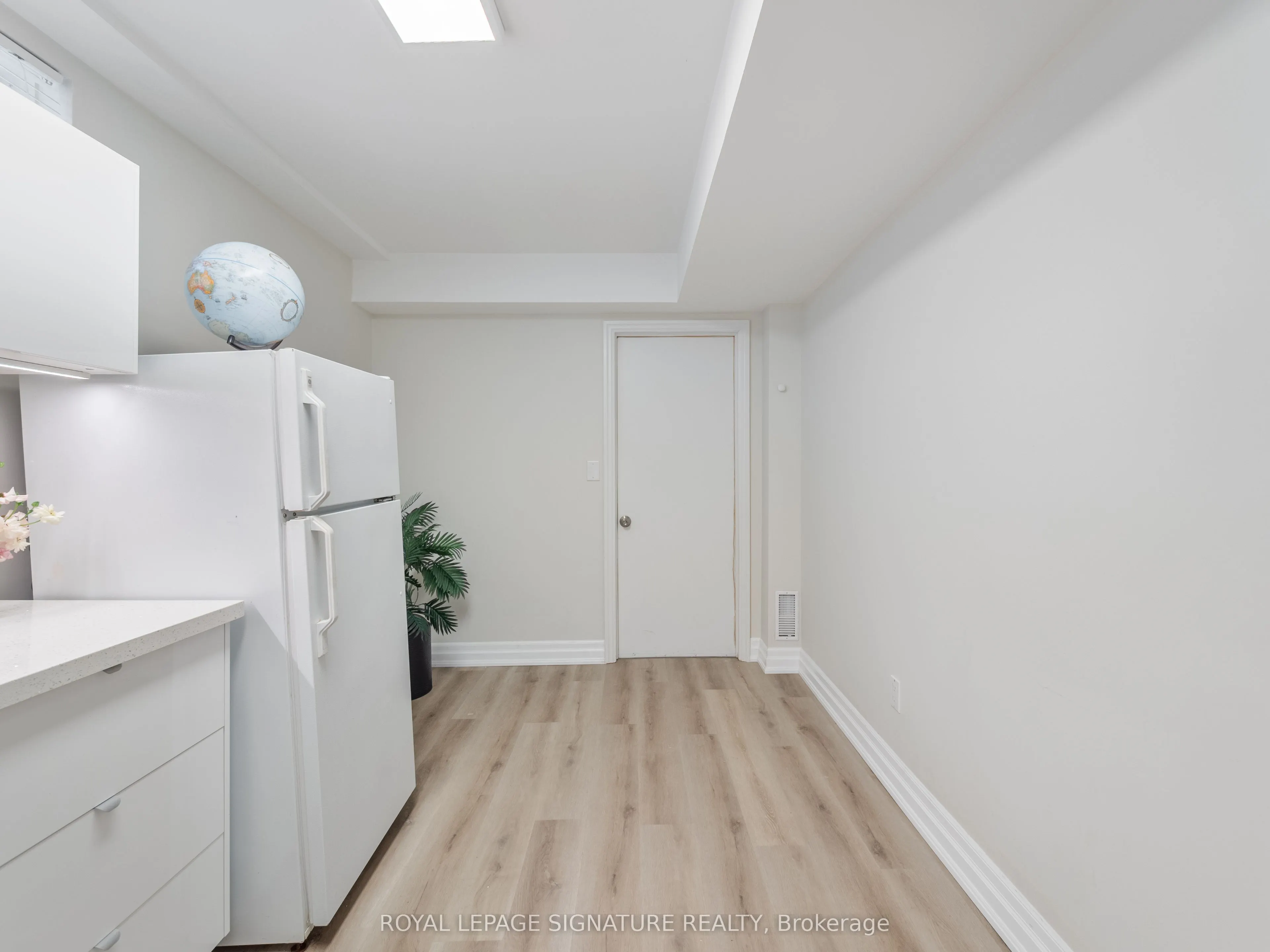 279 Hounslow Avenue S, #BSMT