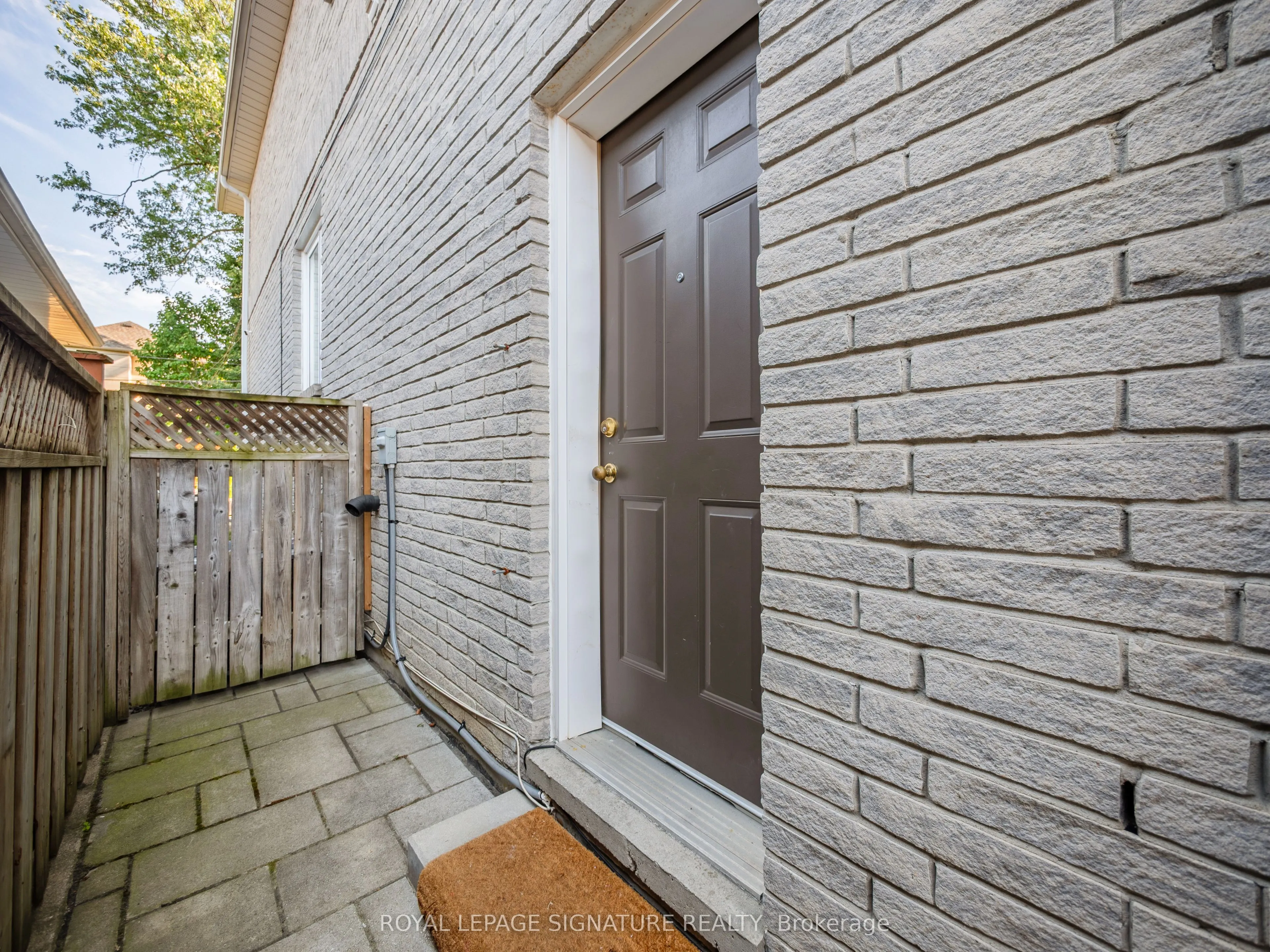 279 Hounslow Avenue S, #BSMT