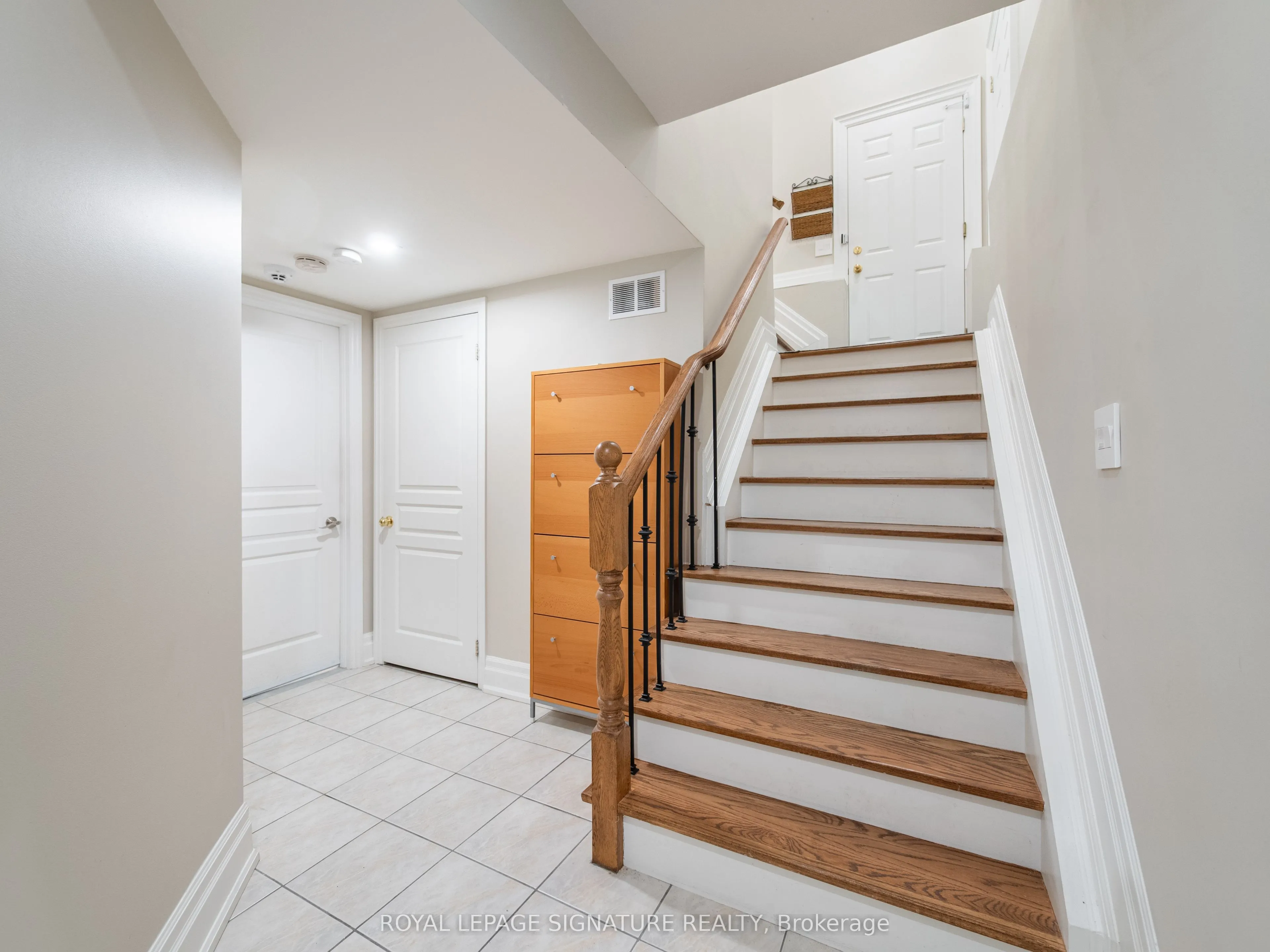 279 Hounslow Avenue S, #BSMT