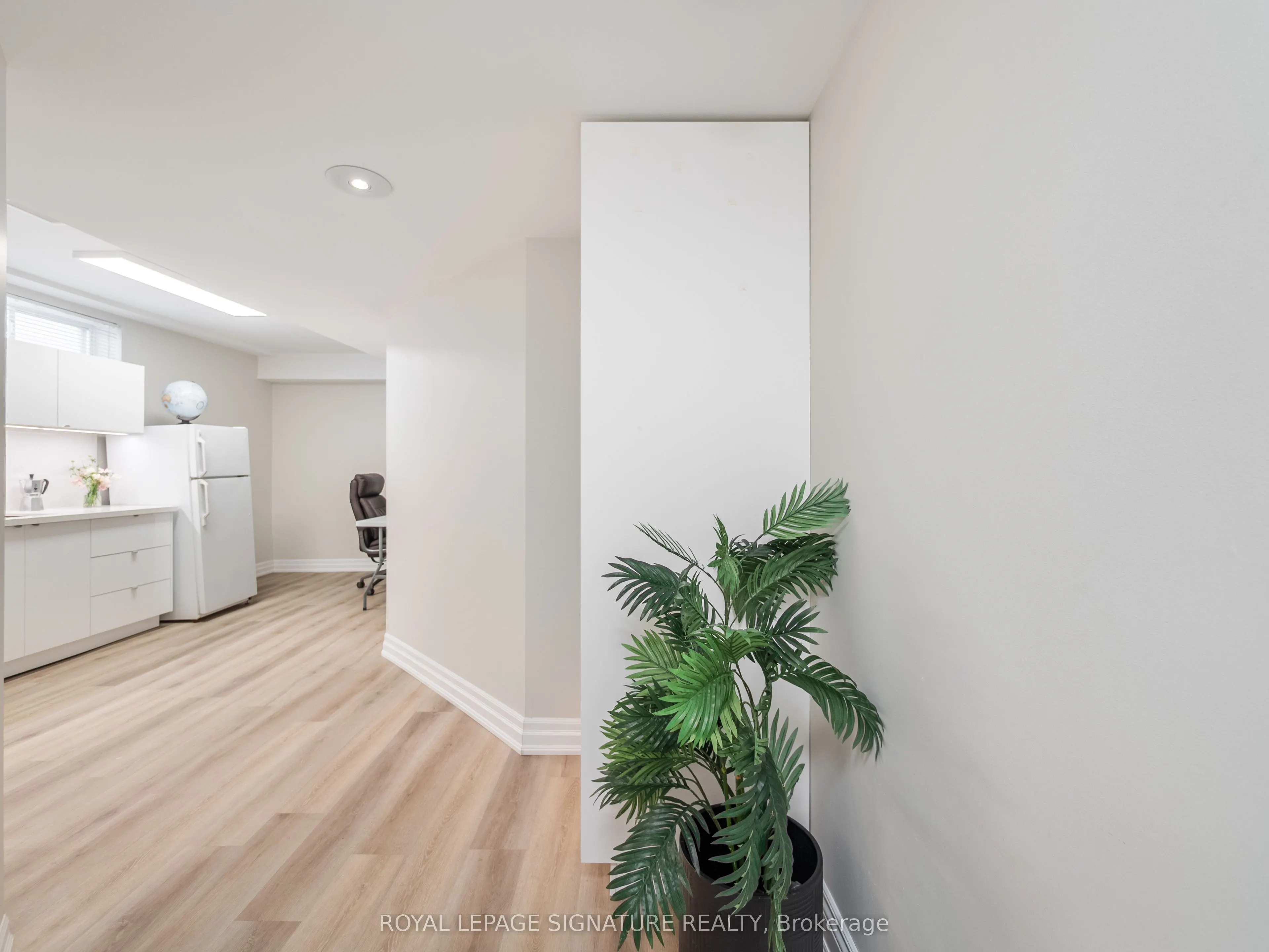 279 Hounslow Avenue S, #BSMT