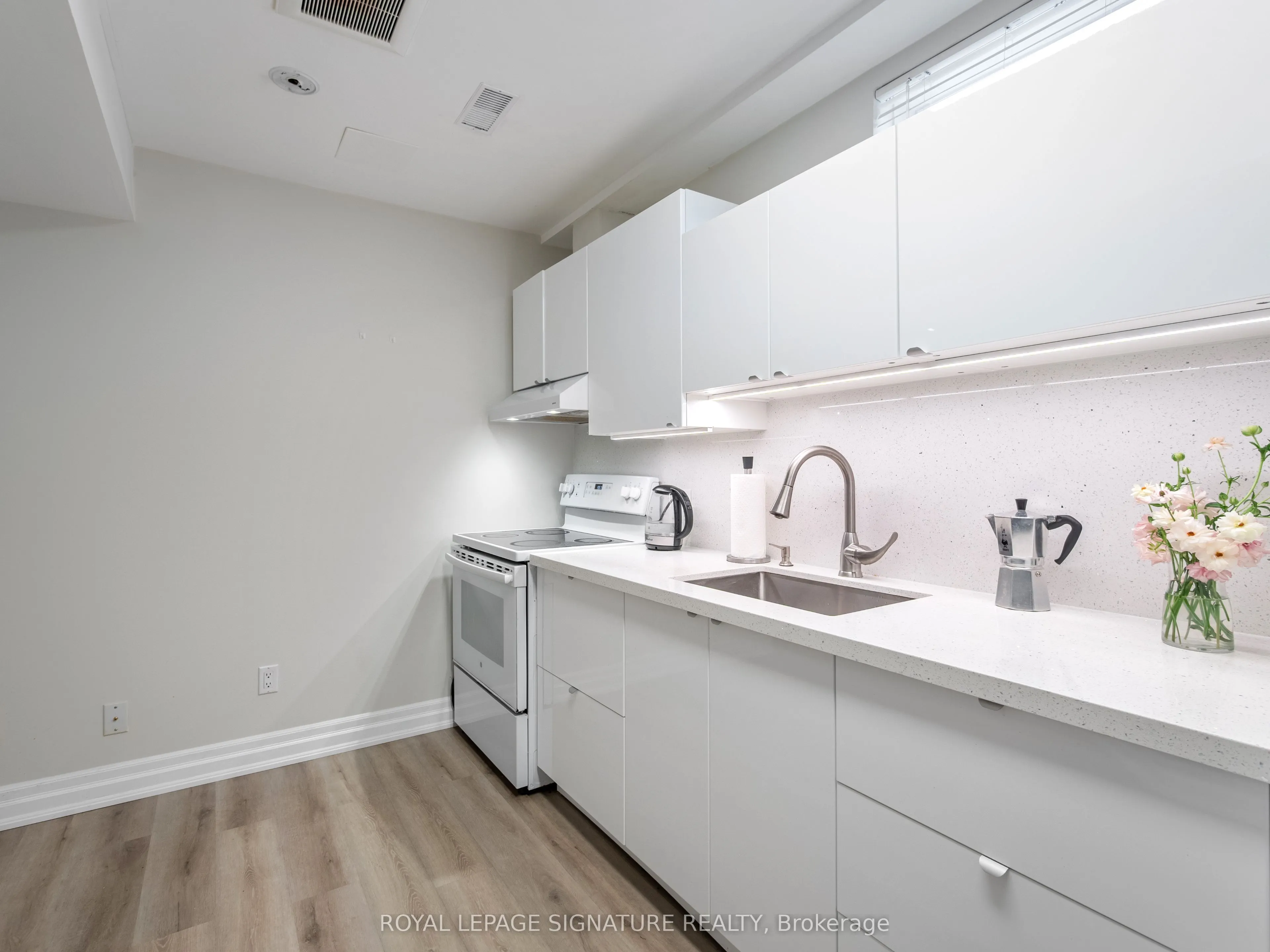 279 Hounslow Avenue S, #BSMT