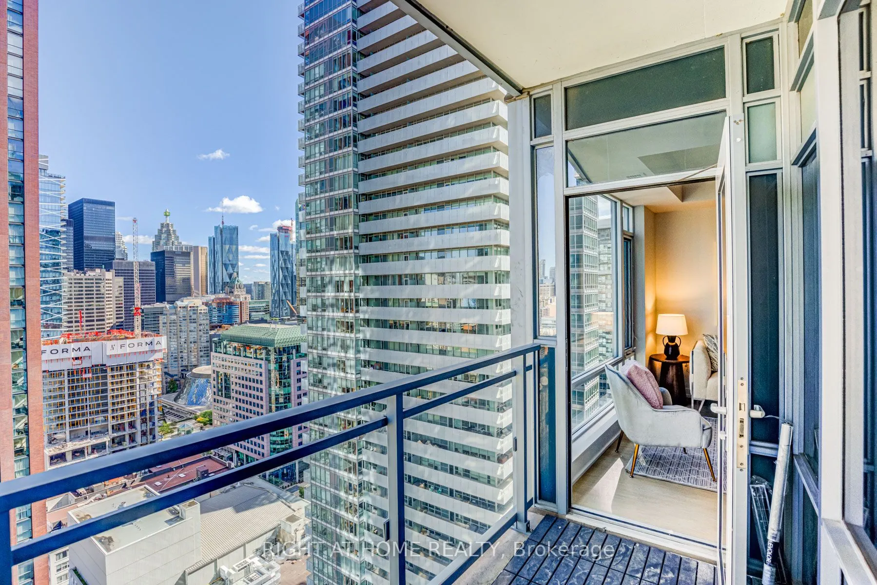 21 Widmer Street, #2708