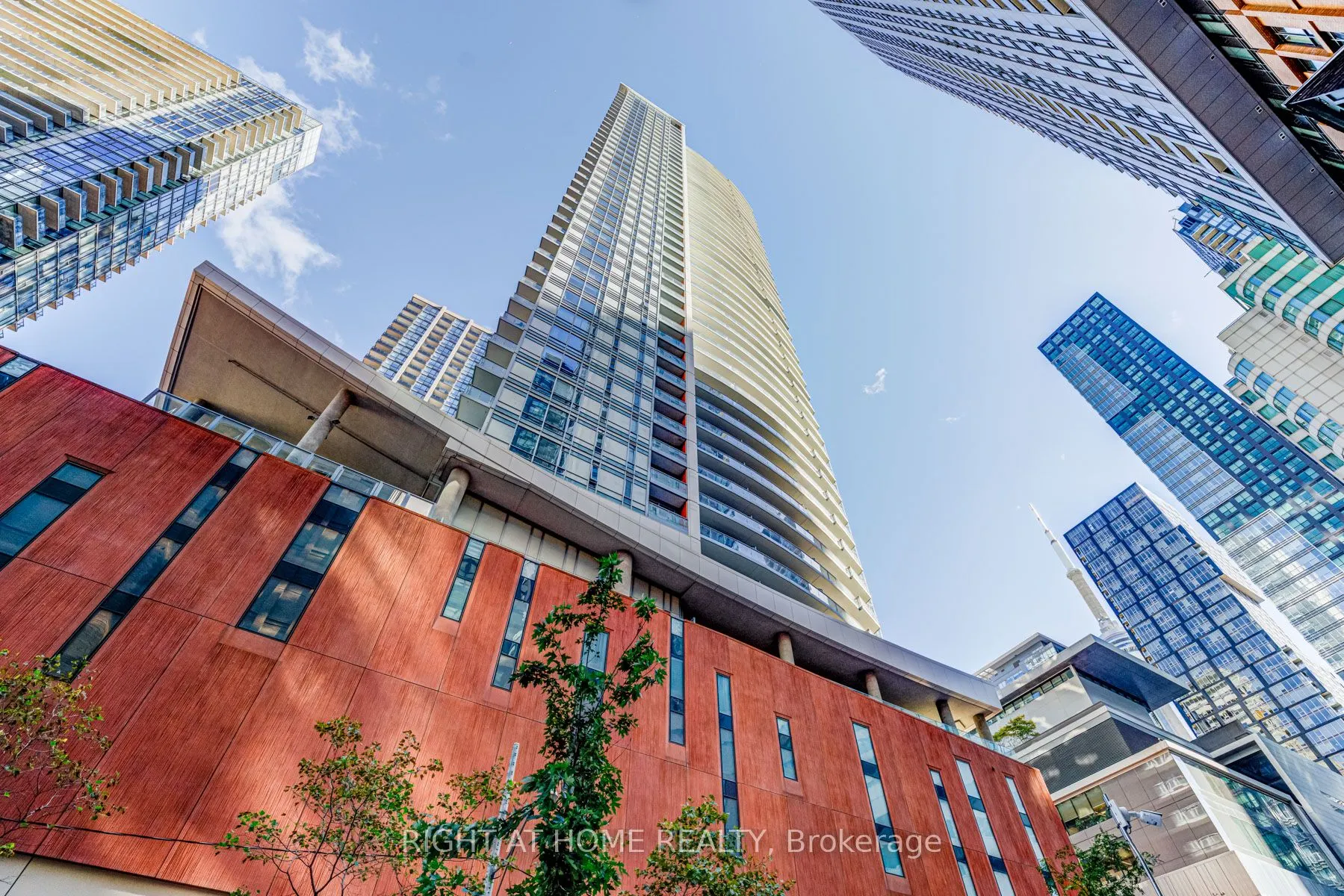 21 Widmer Street, #2708