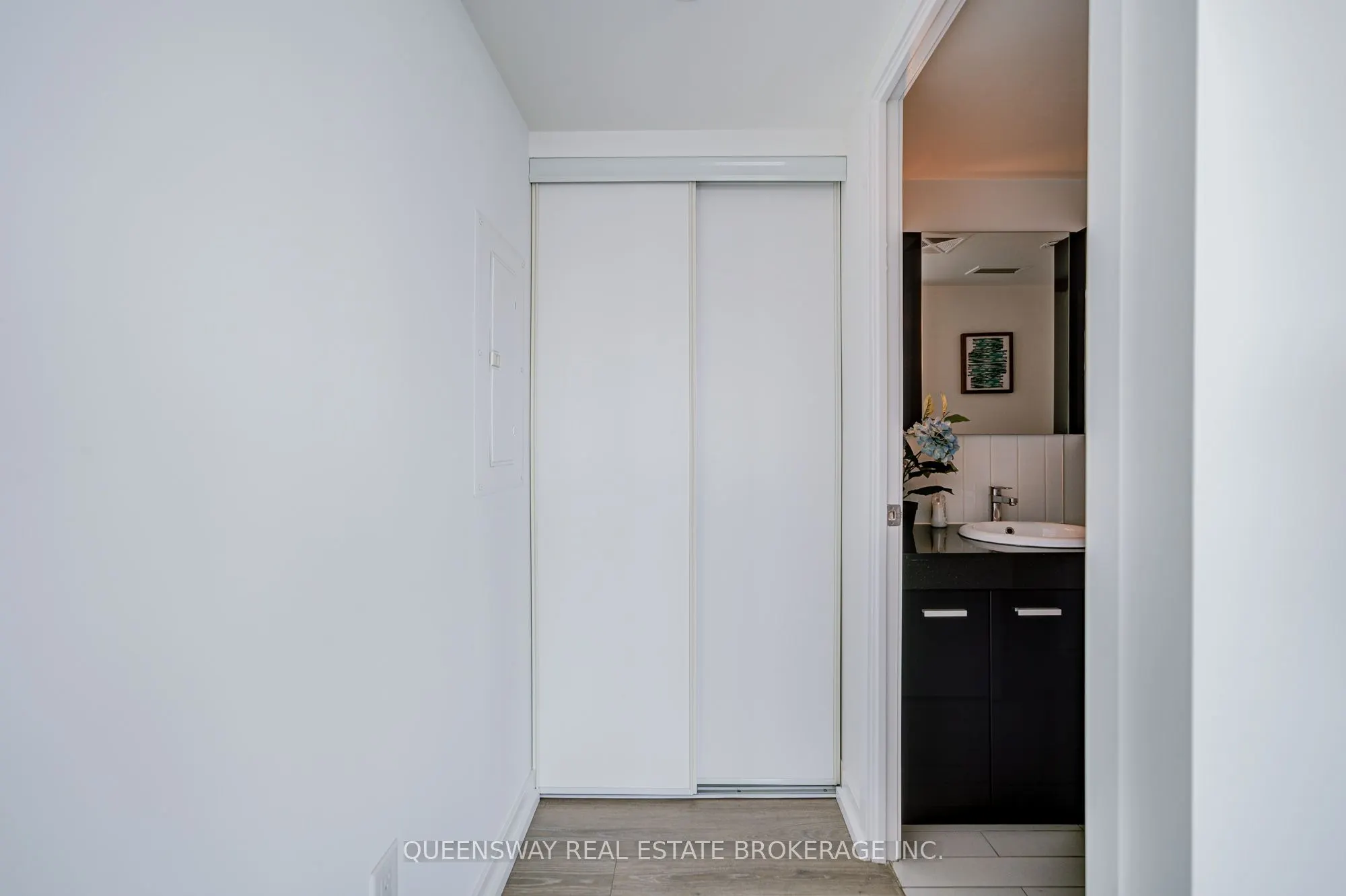29 Singer Court, #1011
