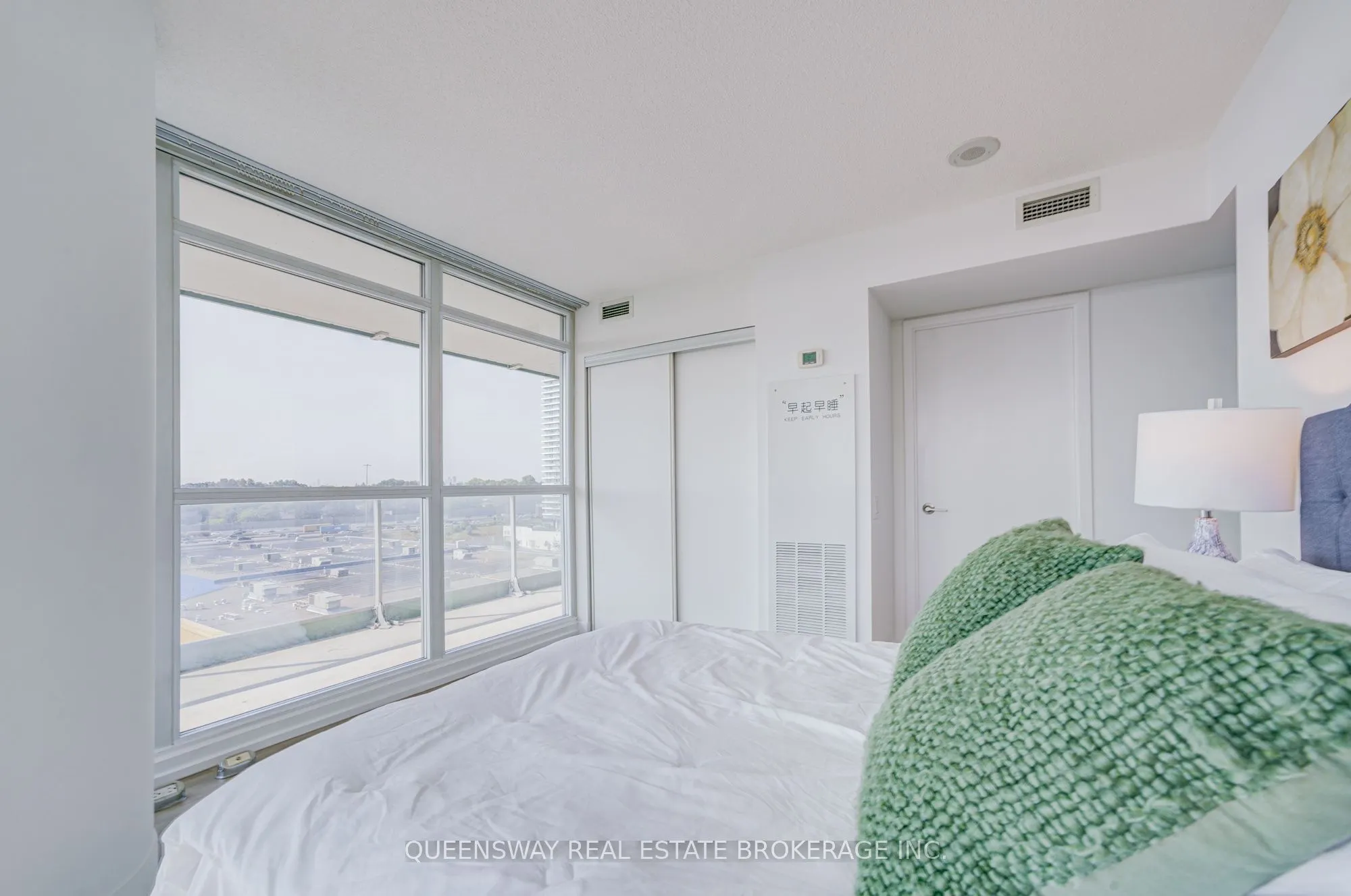 29 Singer Court, #1011