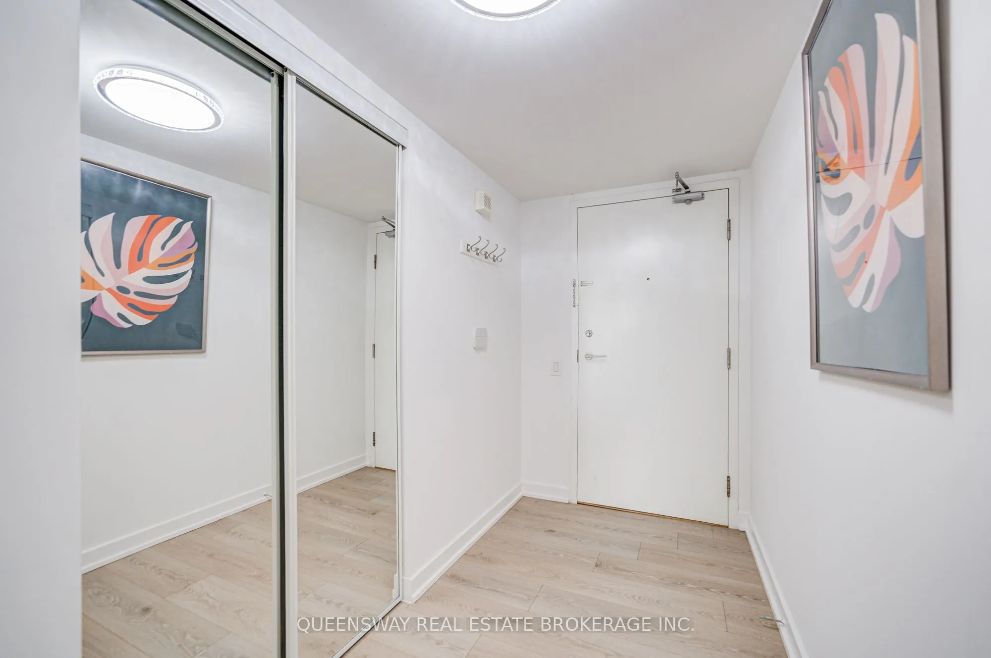 29 Singer Court, #1011