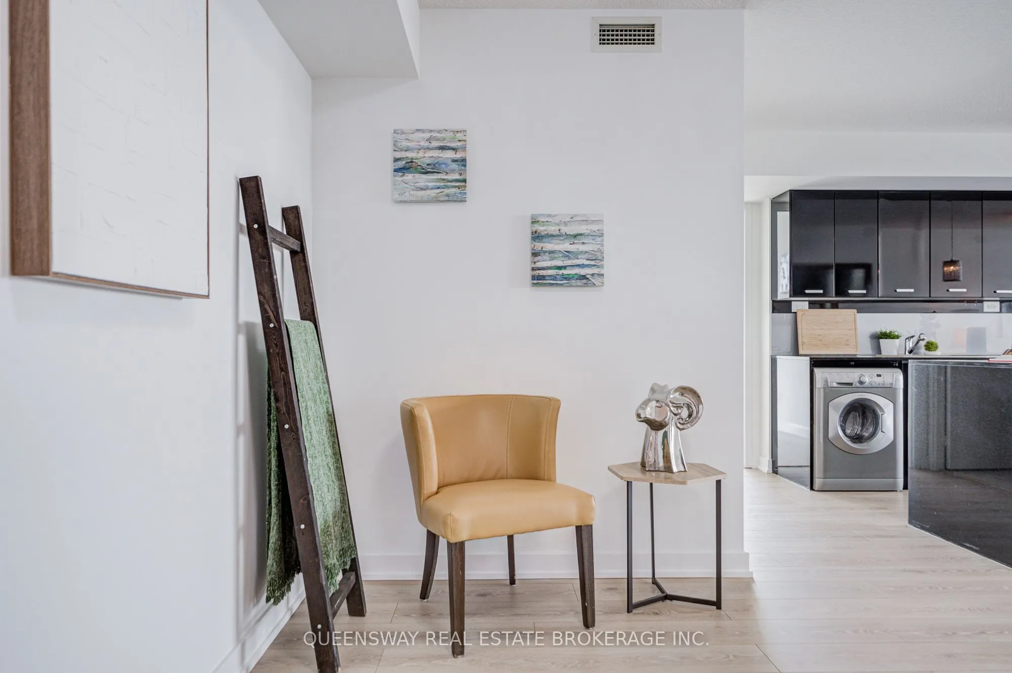 29 Singer Court, #1011