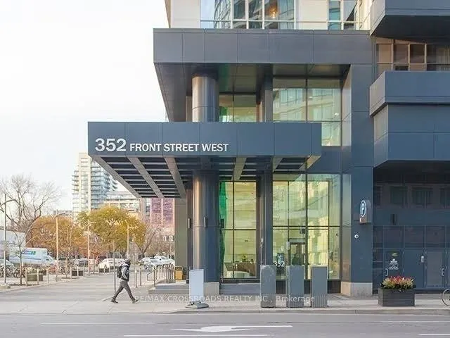 352 Front Street W, #1612