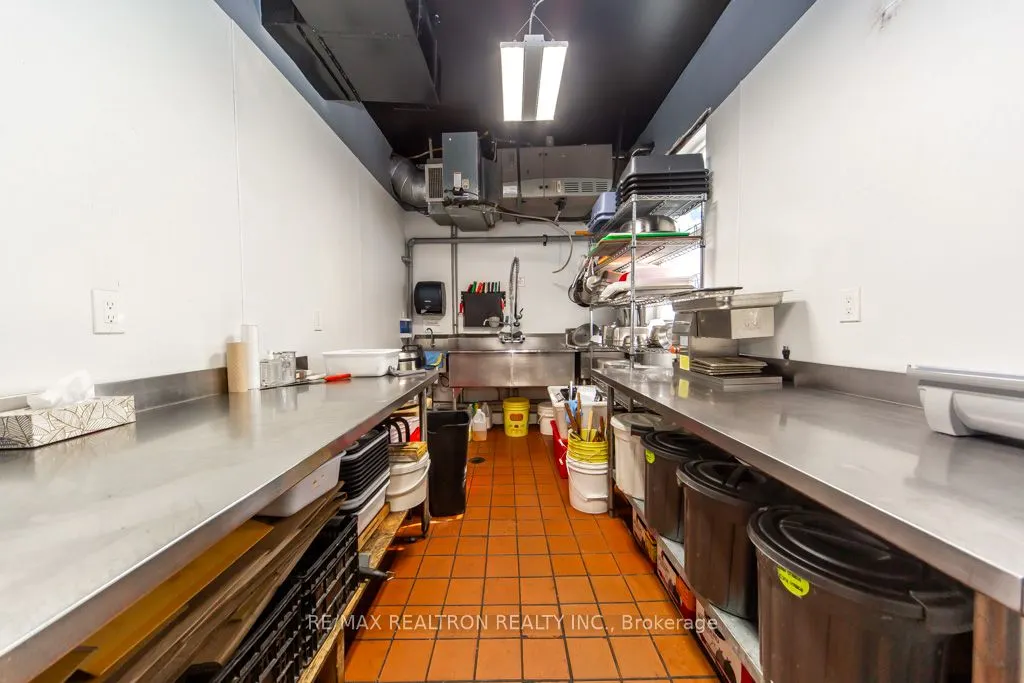 373 & 375 Wilson Avenue
