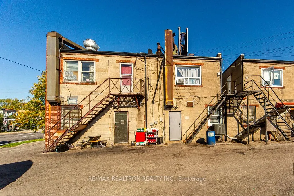 373 & 375 Wilson Avenue