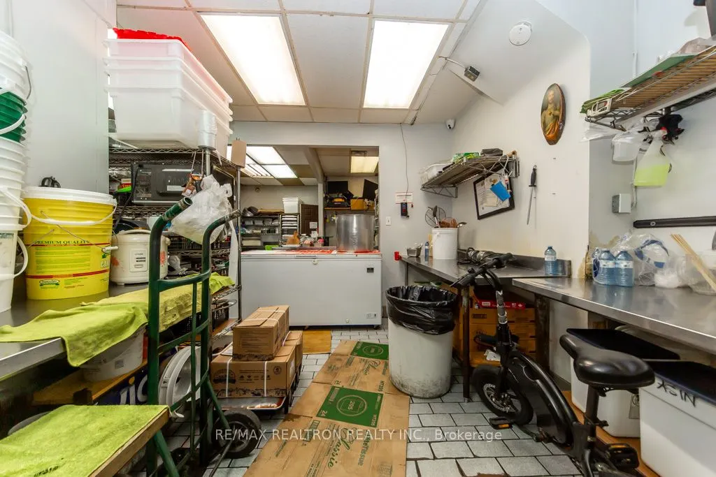 373 & 375 Wilson Avenue