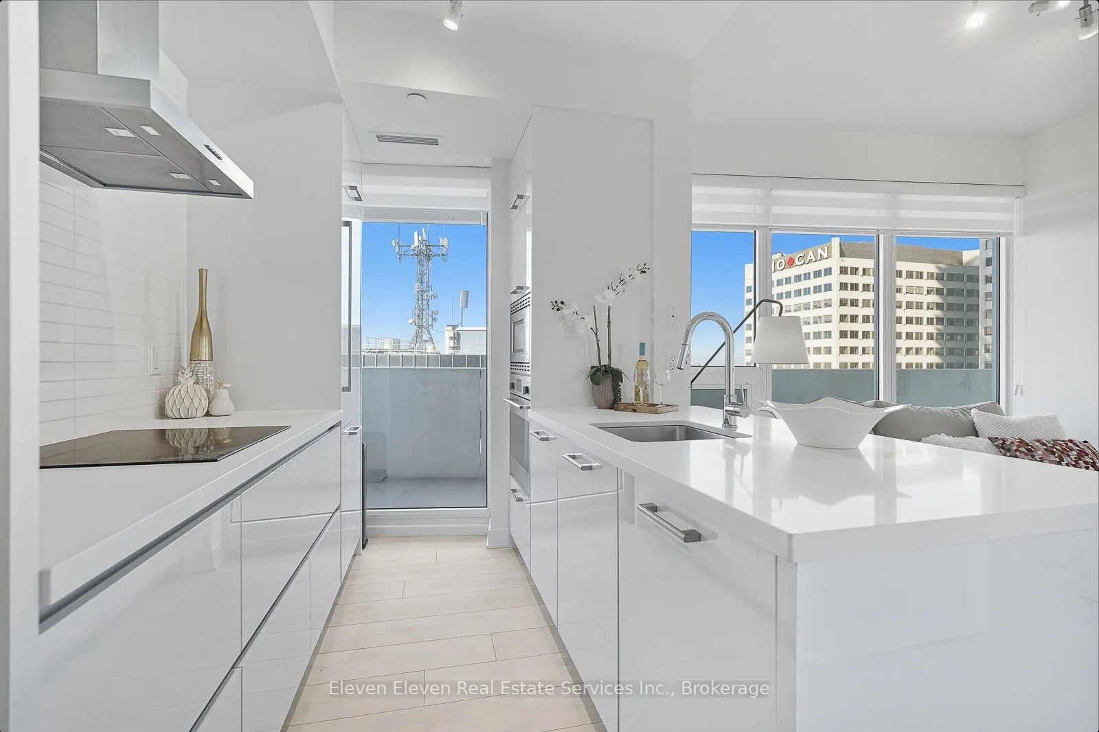 2221 Yonge Street, #2009