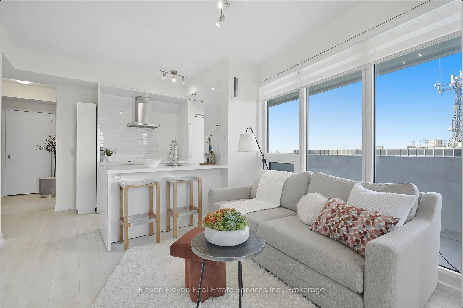 2221 Yonge Street, #2009