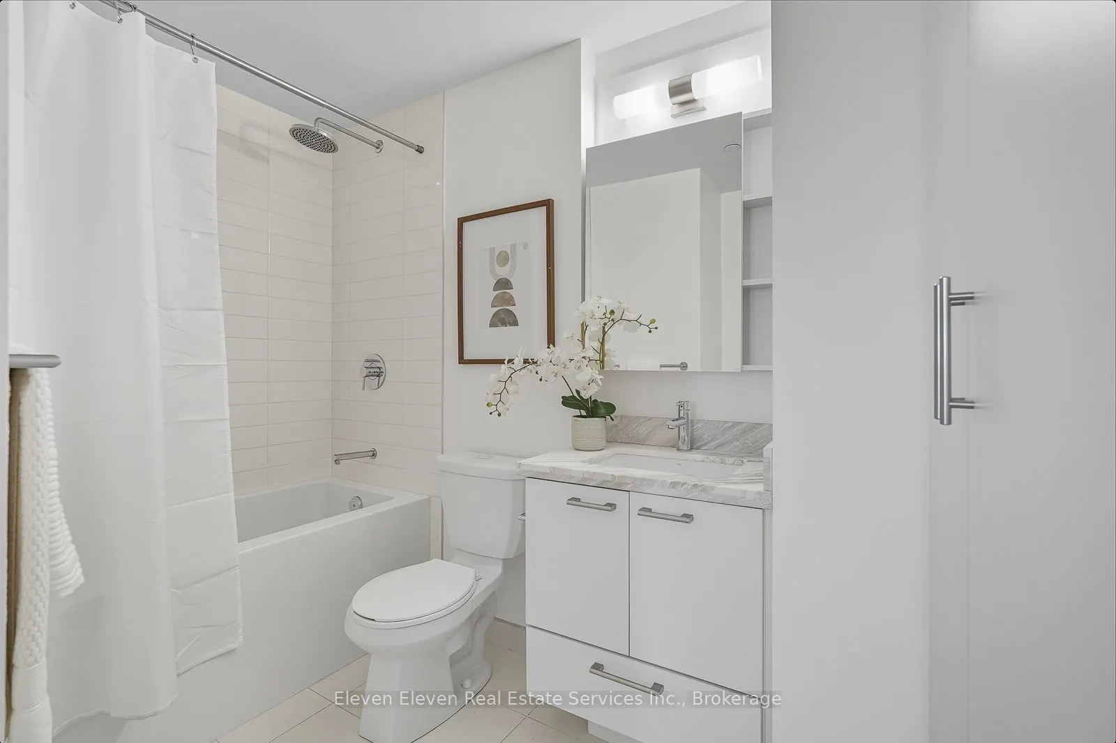 2221 Yonge Street, #2009