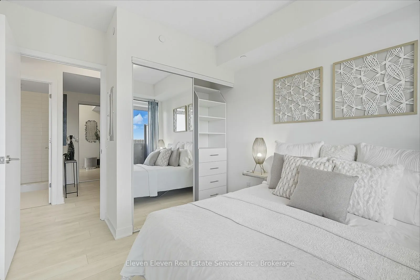 2221 Yonge Street, #2009