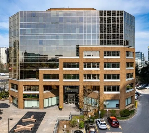 2001 Sheppard Avenue E, #810