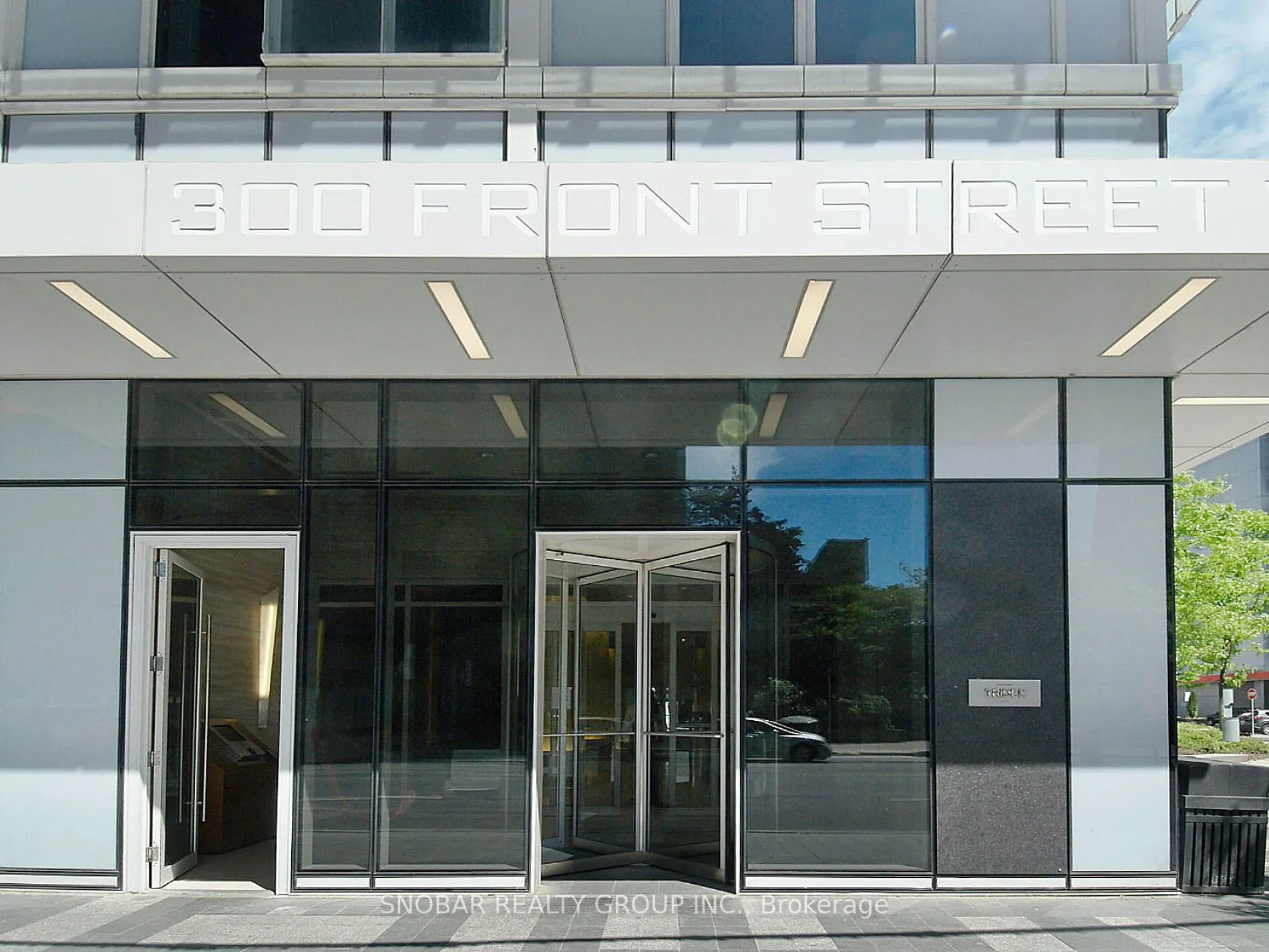 300 Front Street, #2107