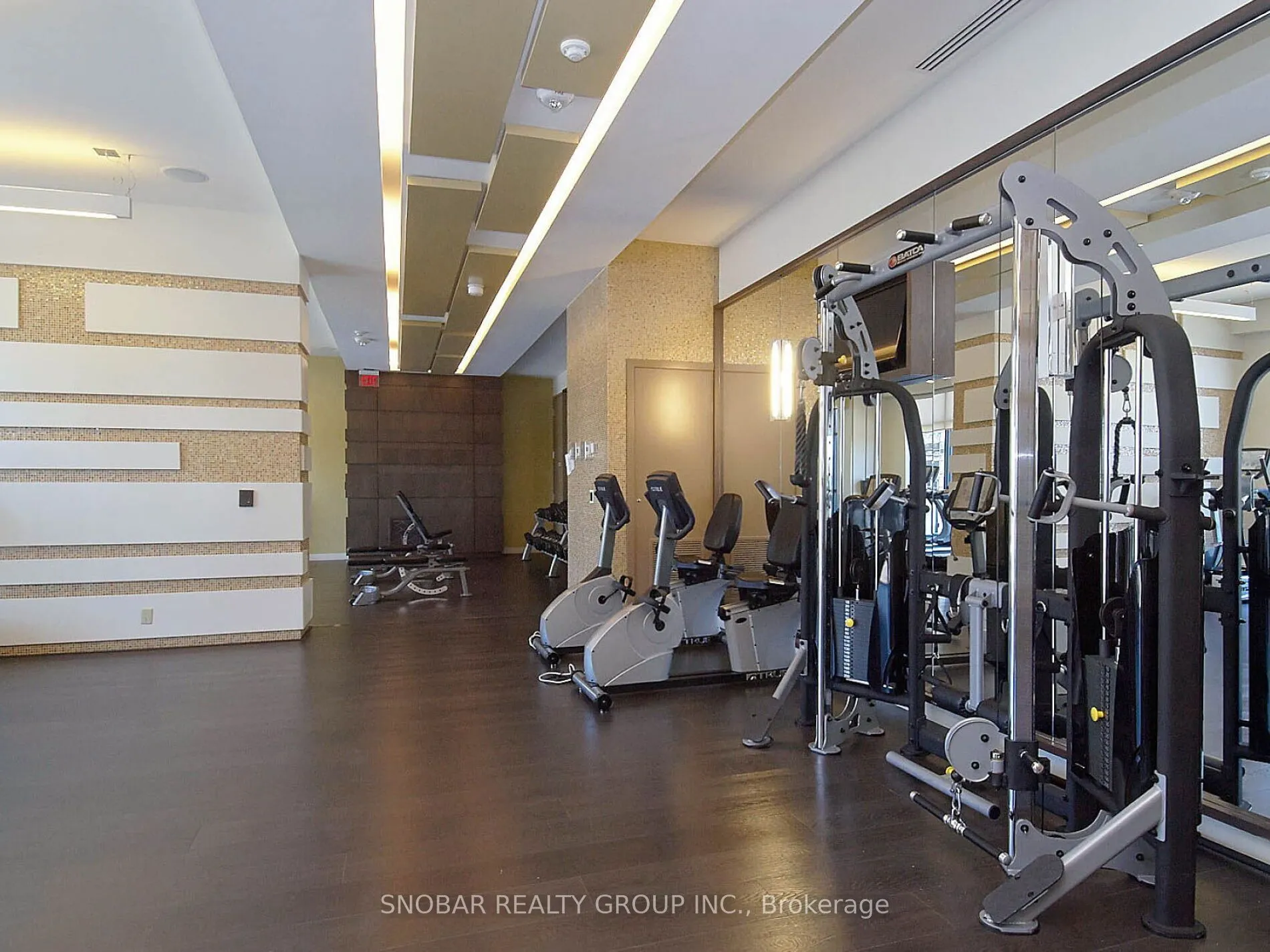 300 Front Street, #2107