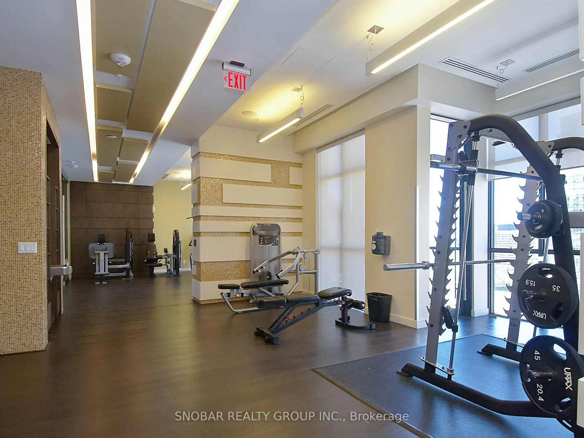 300 Front Street, #2107