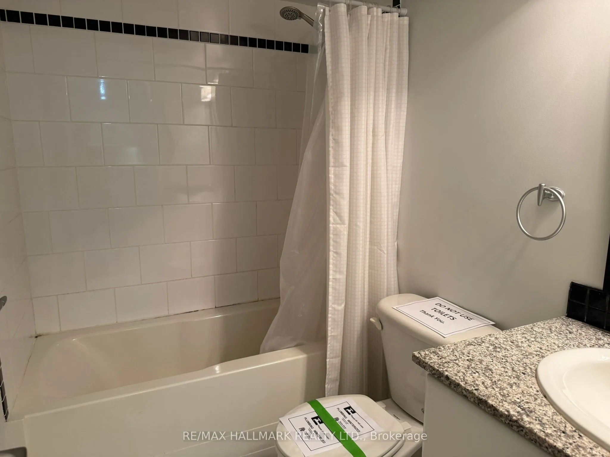 33 Sheppard Avenue E, #2507