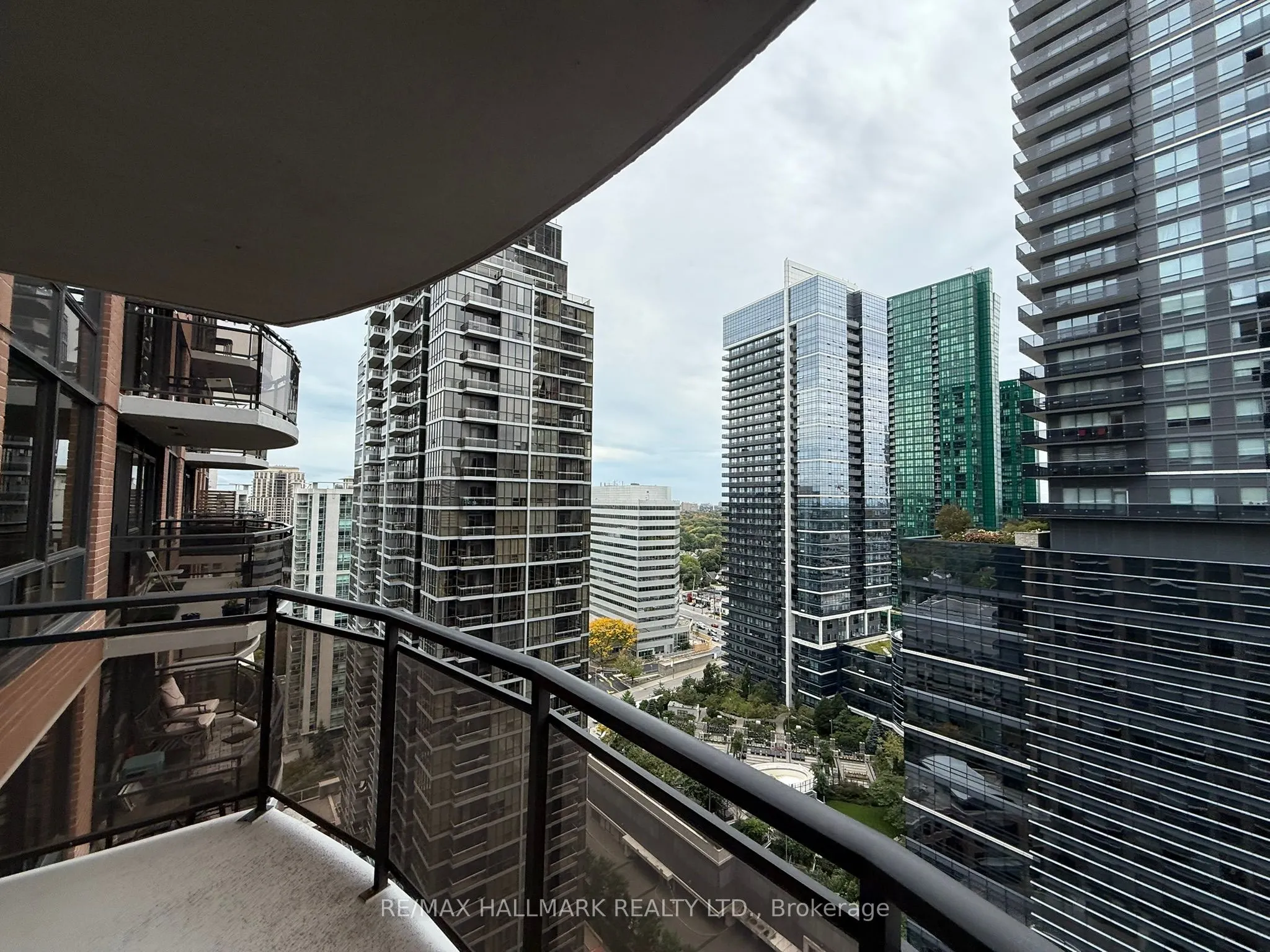 33 Sheppard Avenue E, #2507