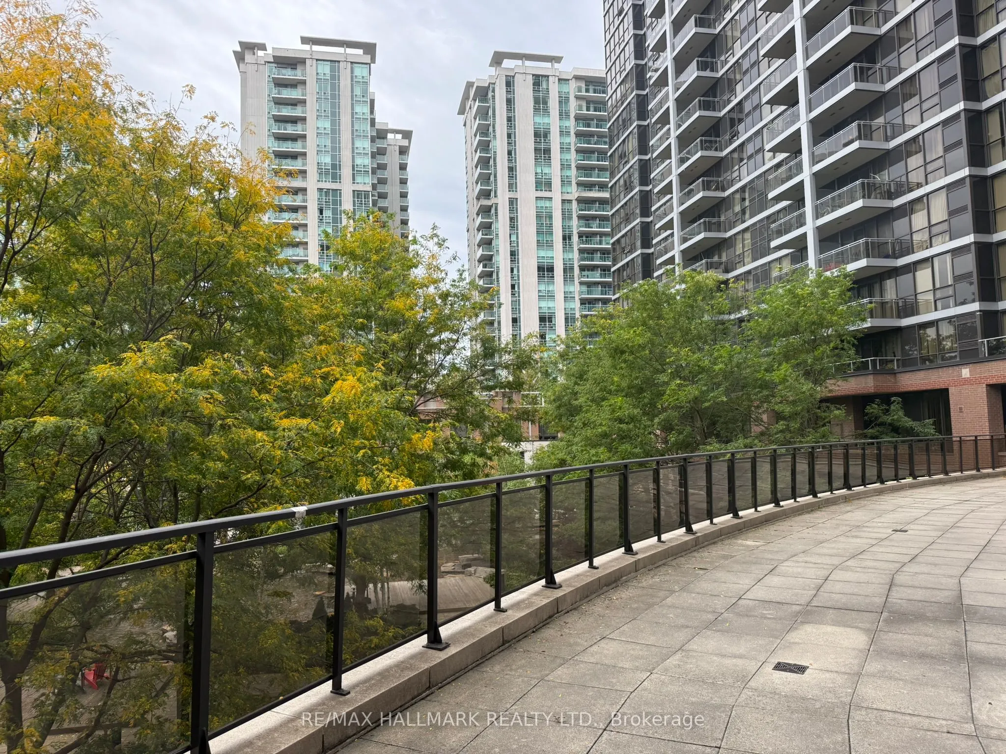 33 Sheppard Avenue E, #2507