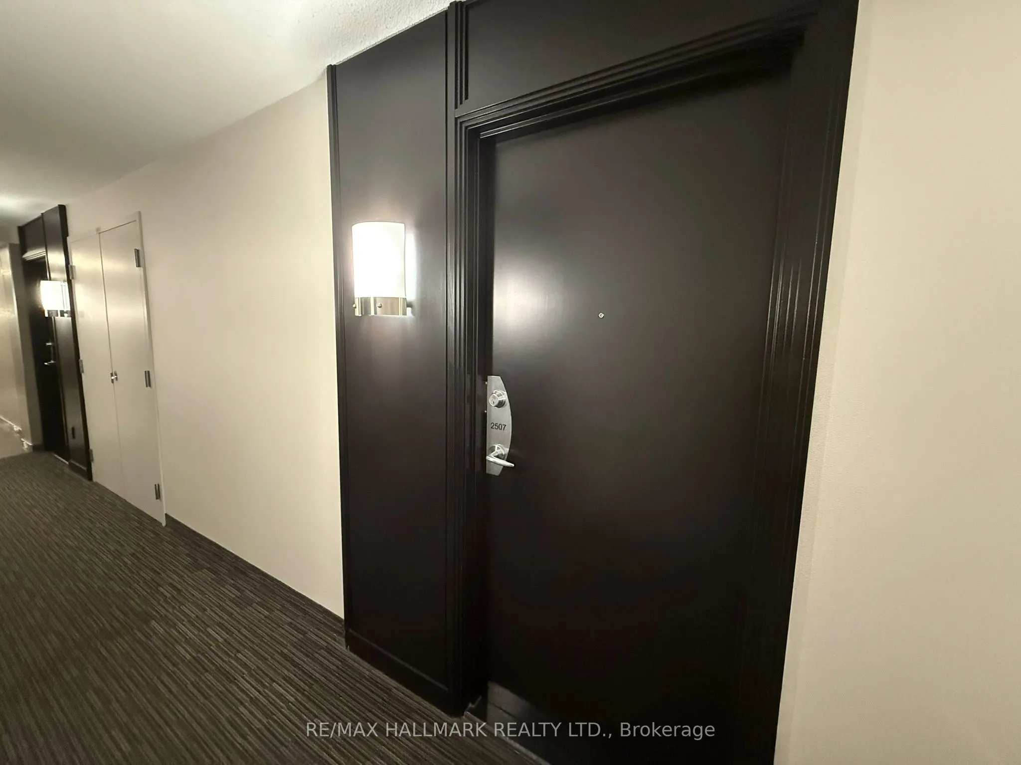 33 Sheppard Avenue E, #2507
