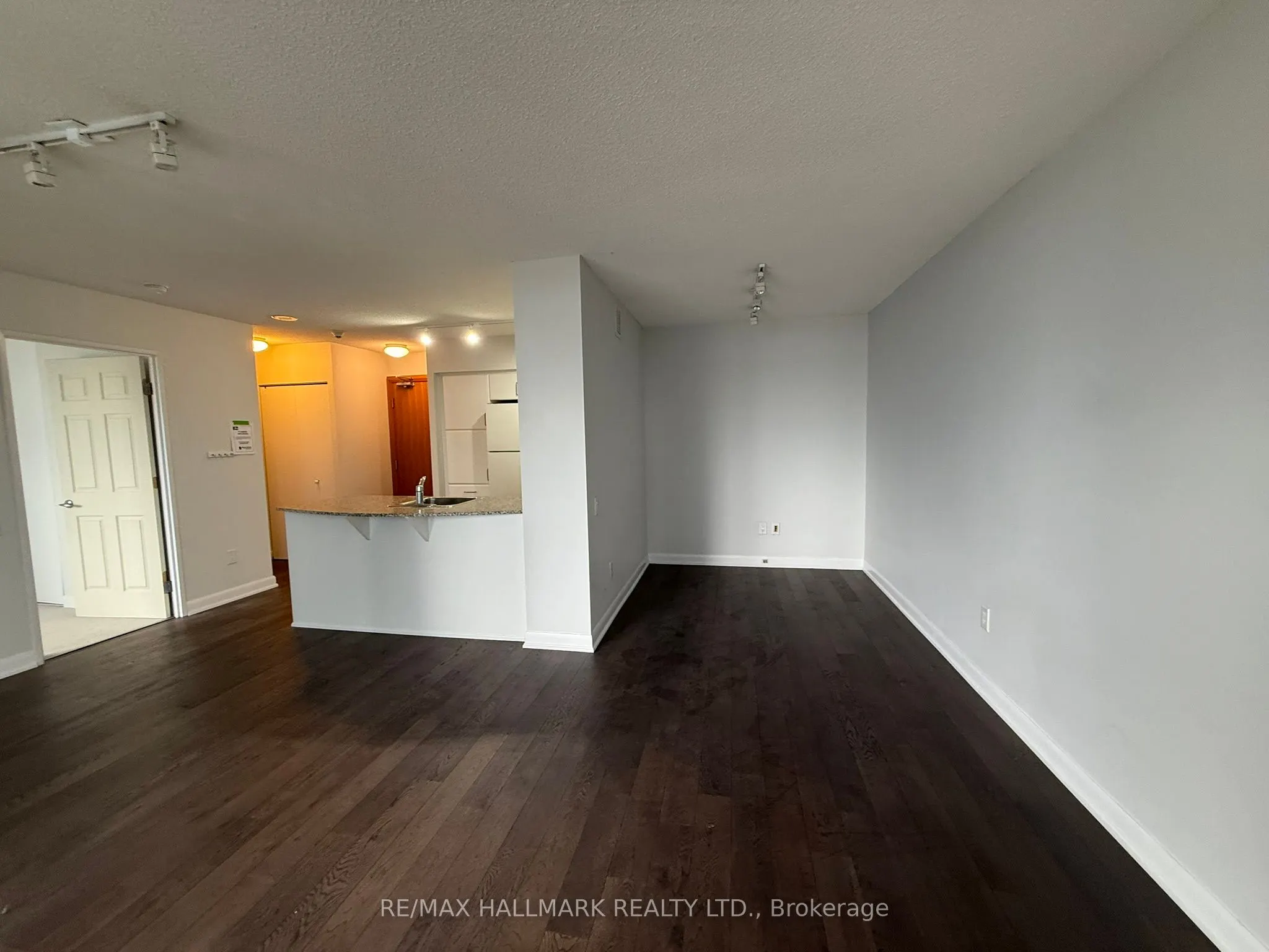 33 Sheppard Avenue E, #2507