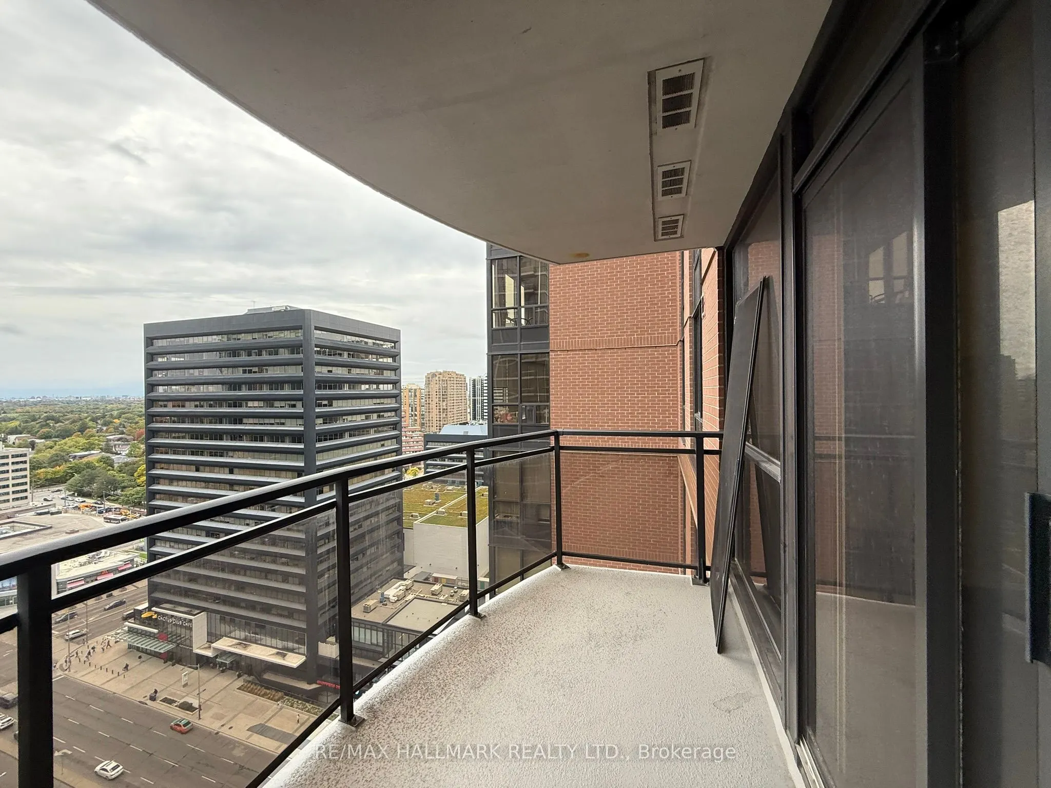 33 Sheppard Avenue E, #2507