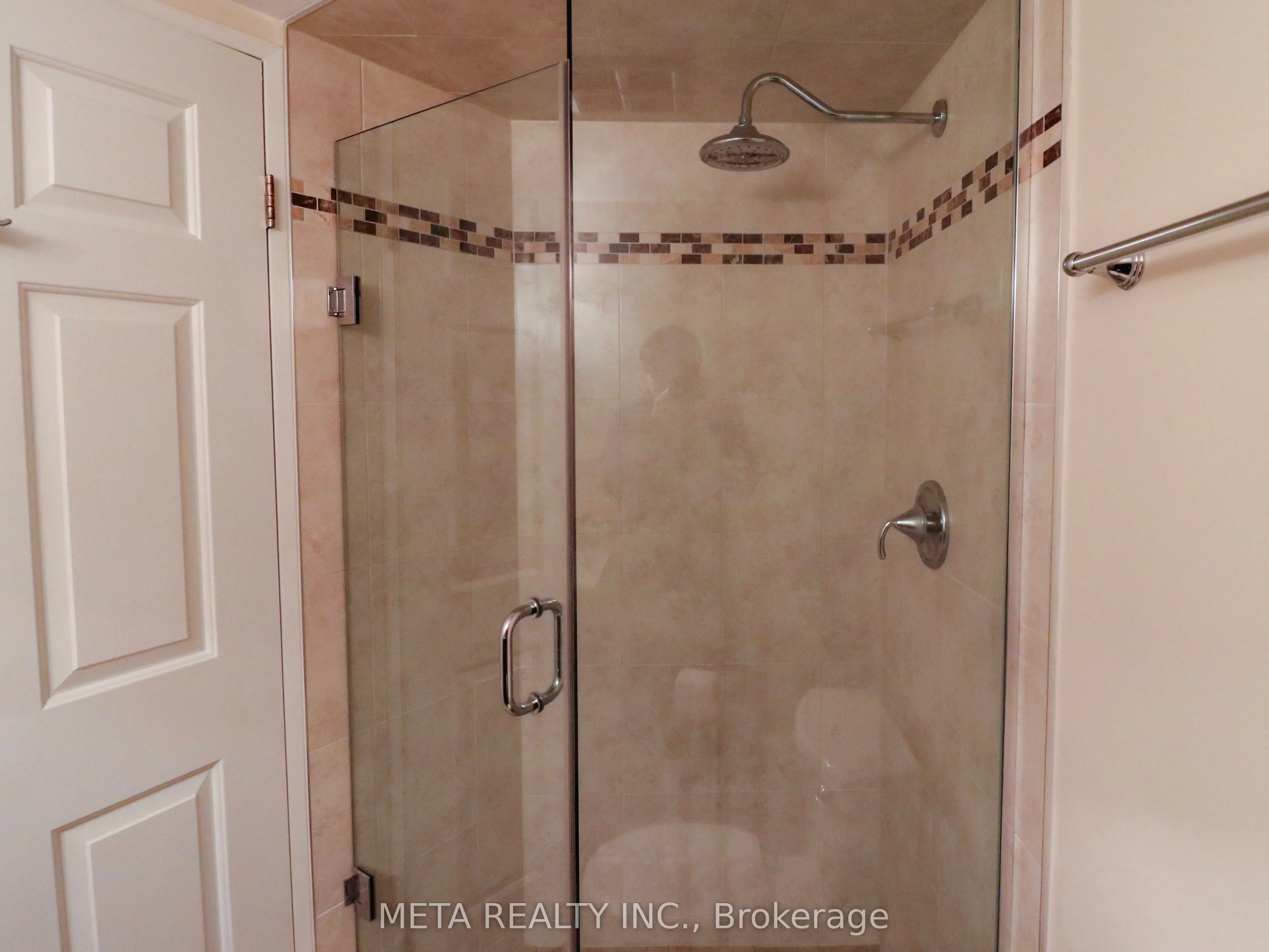 7 Carlton Street, #1612