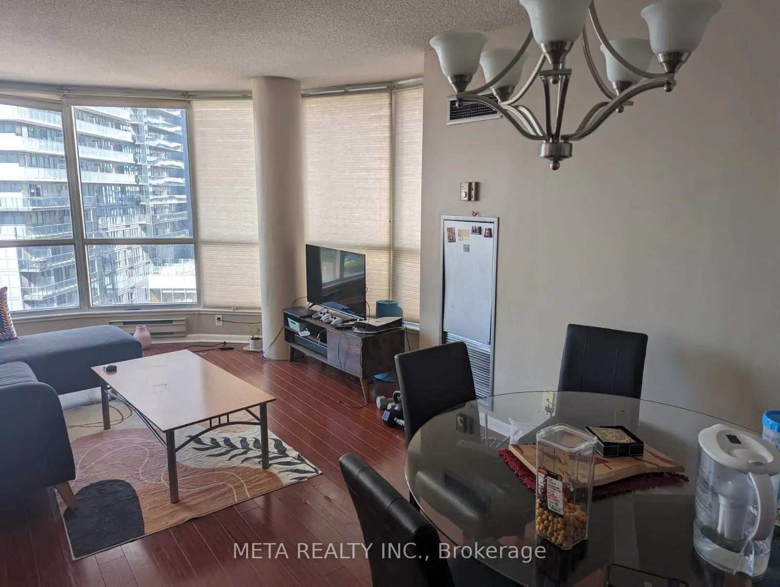 7 Carlton Street, #1612