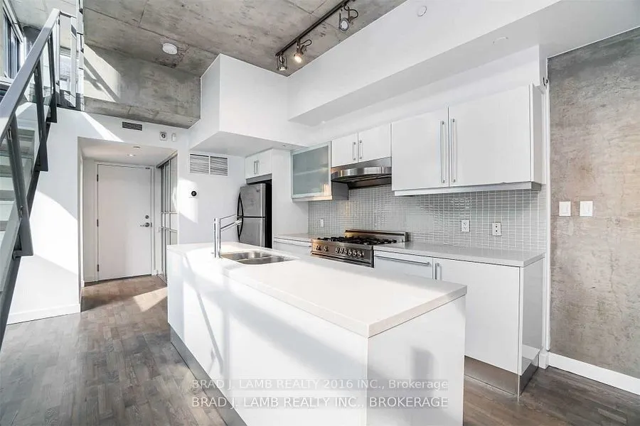25 Oxley Street, #Th1