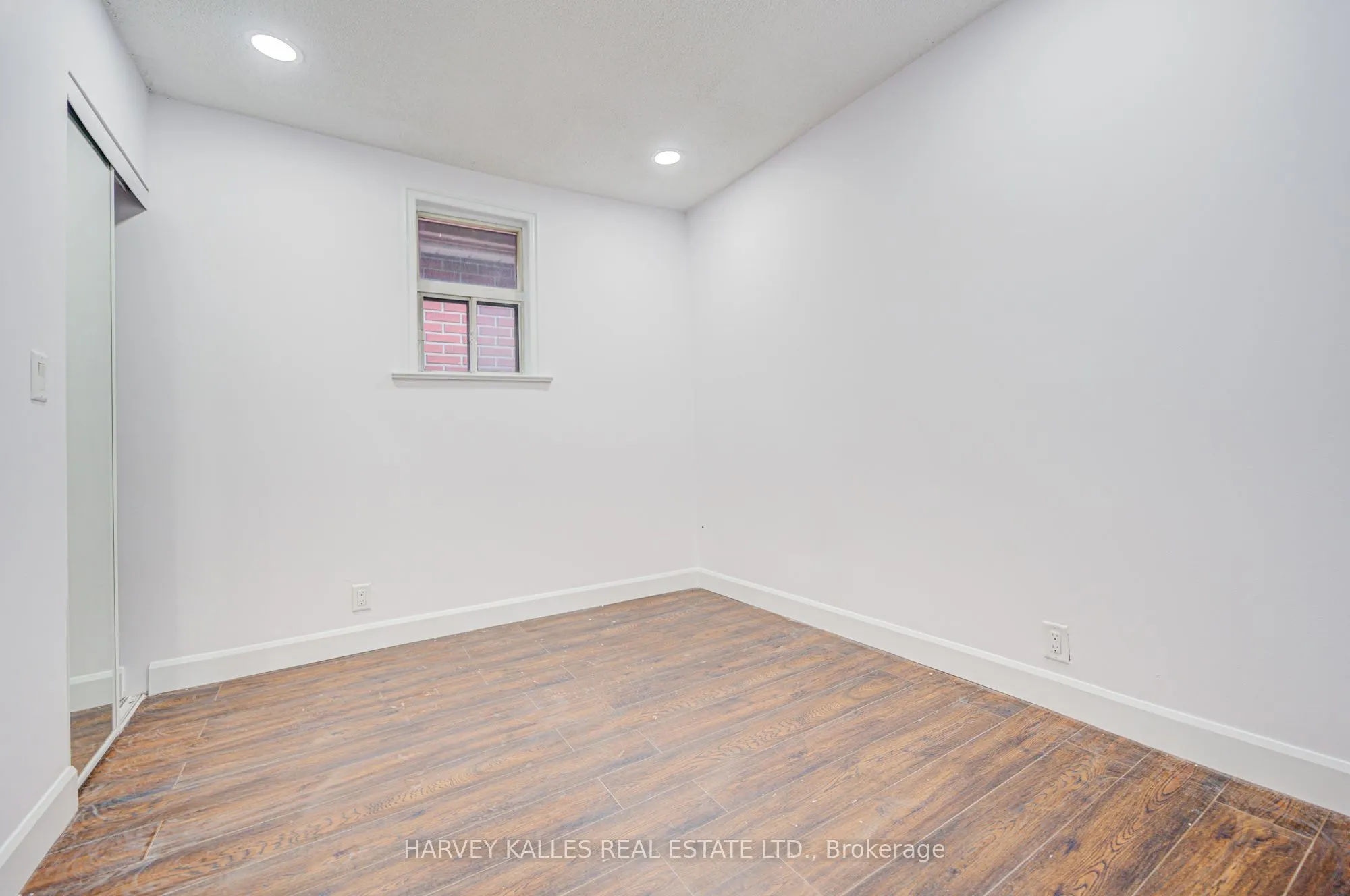 184 Cedric Avenue, #Main