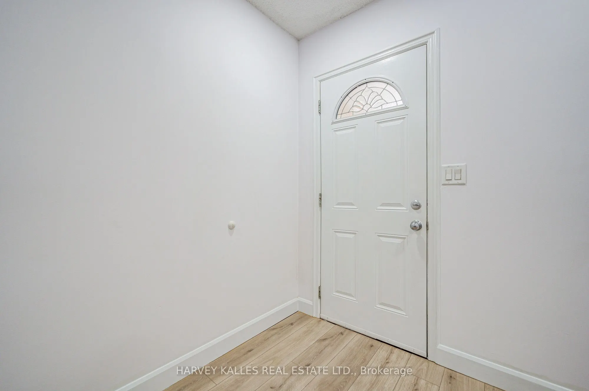 184 Cedric Avenue, #Main