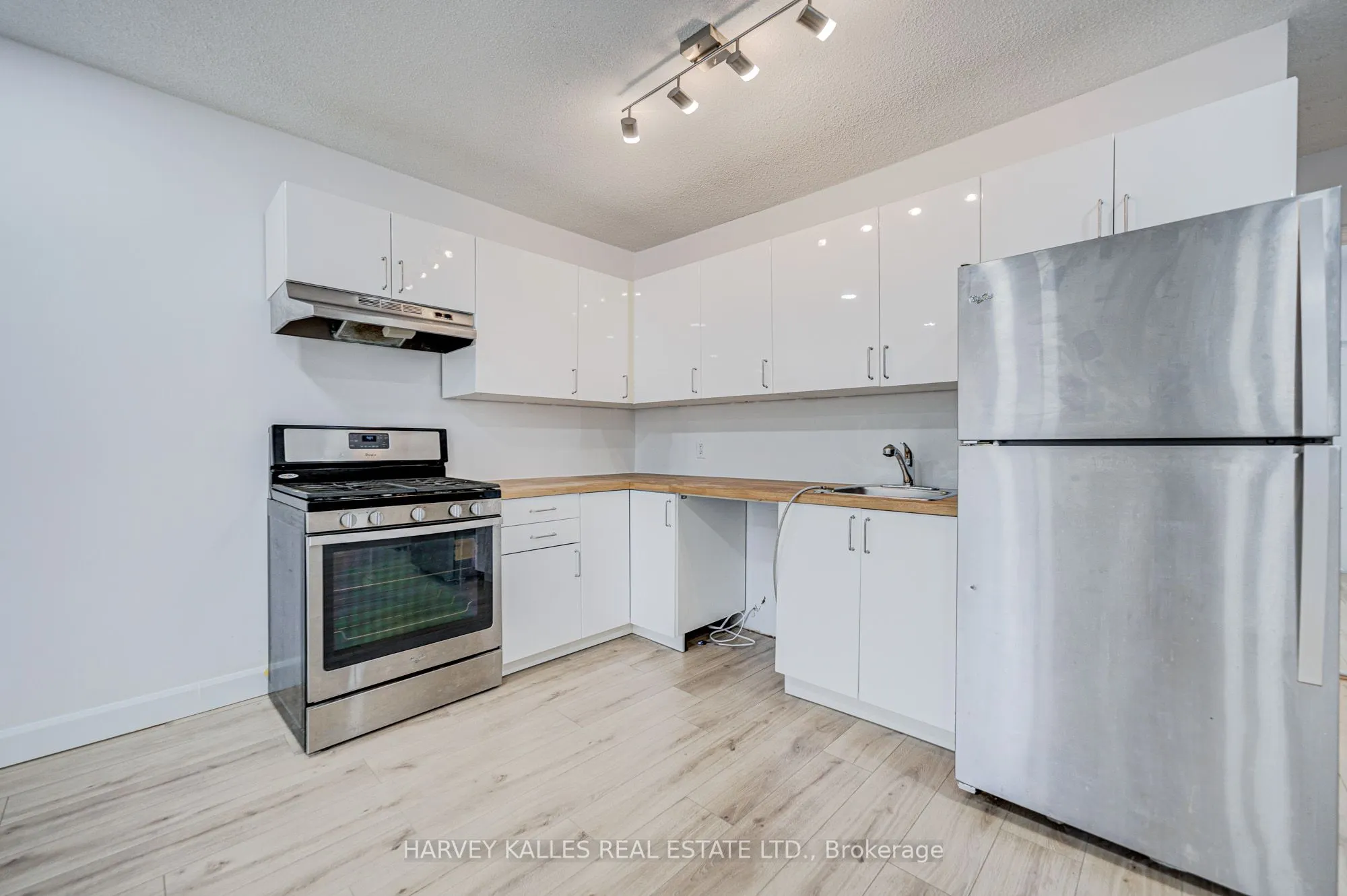 184 Cedric Avenue, #Main