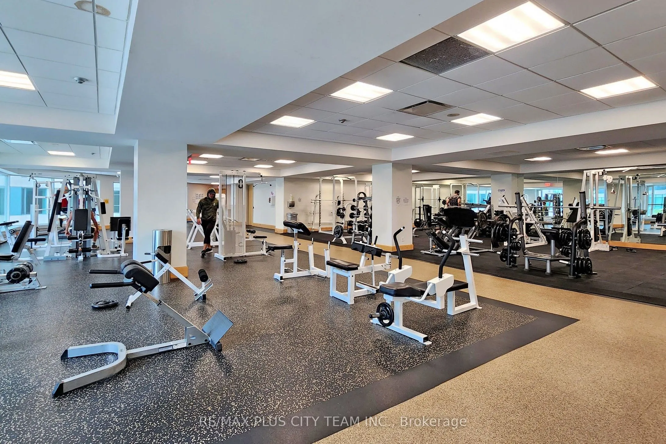10 Queens Quay W, #1807