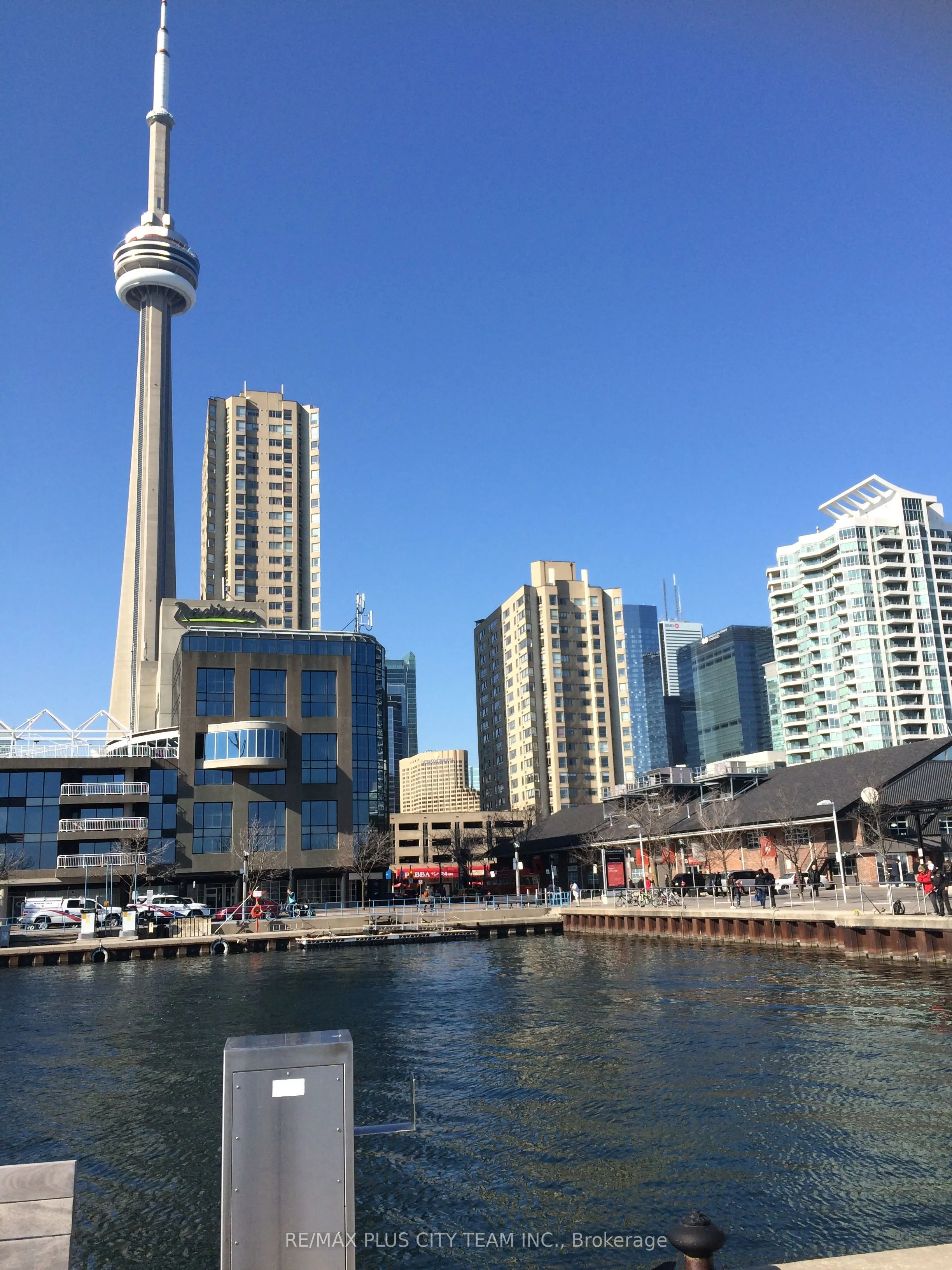 10 Queens Quay W, #1807