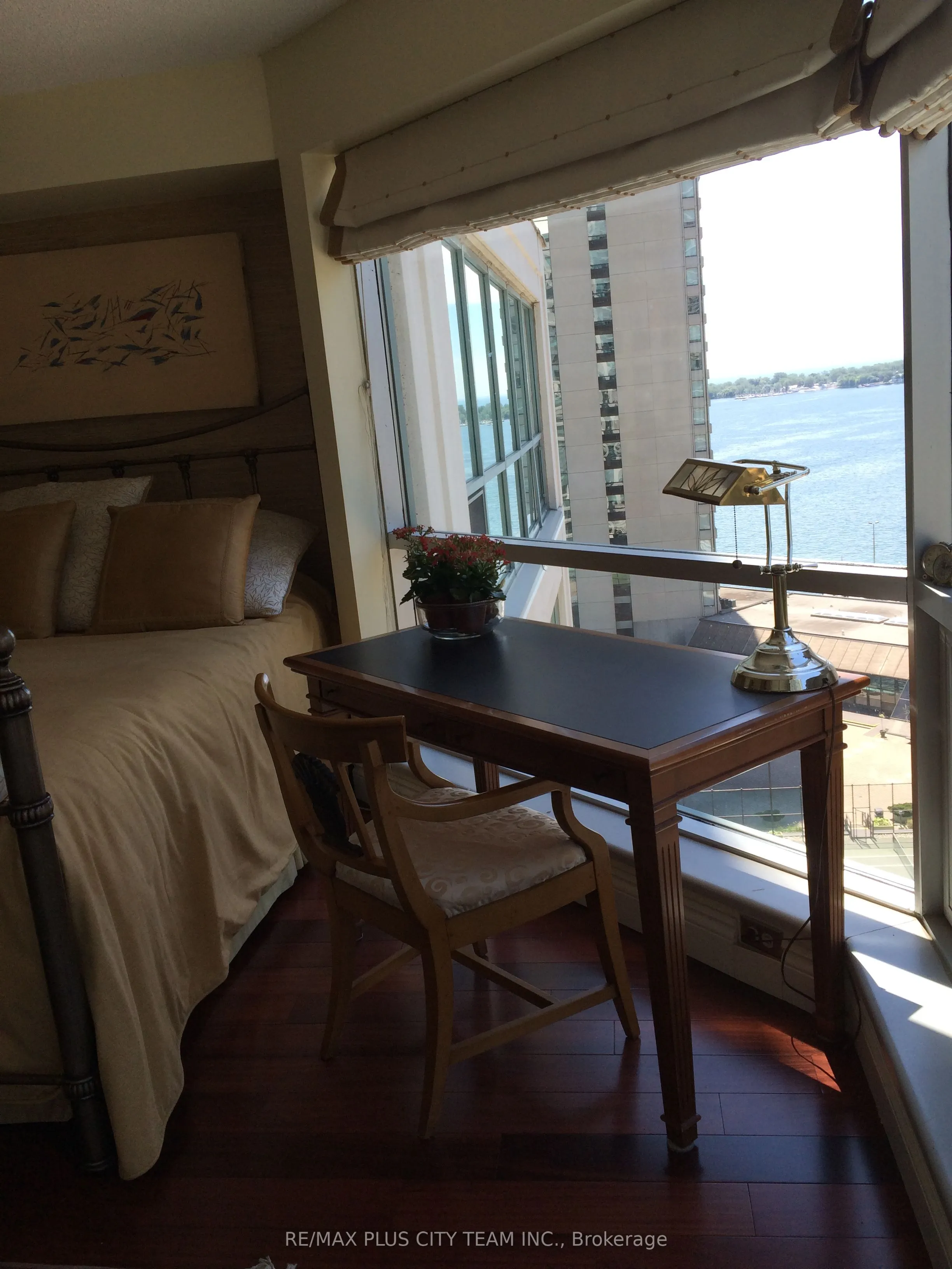 10 Queens Quay W, #1807