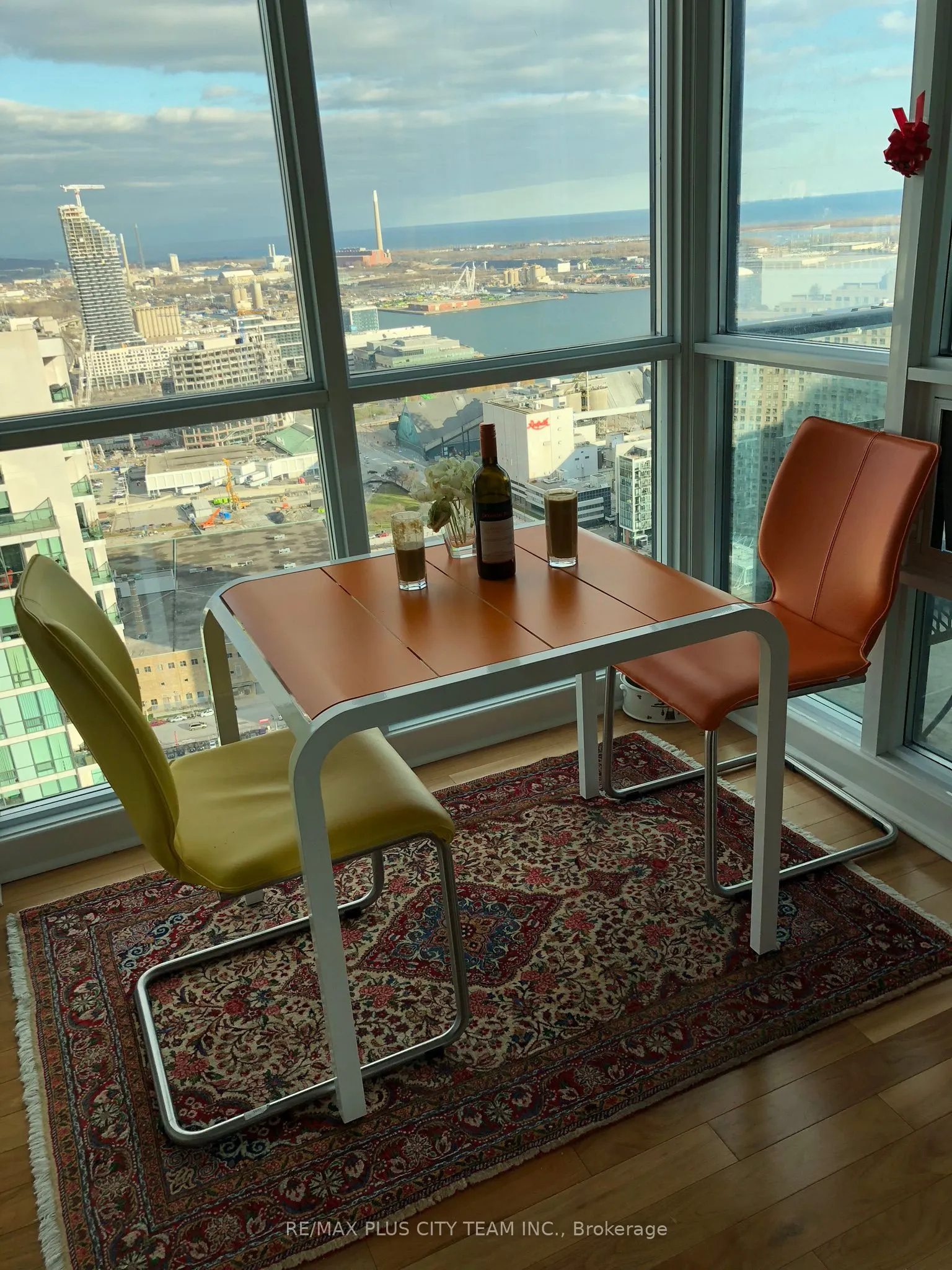 10 Queens Quay W, #1807