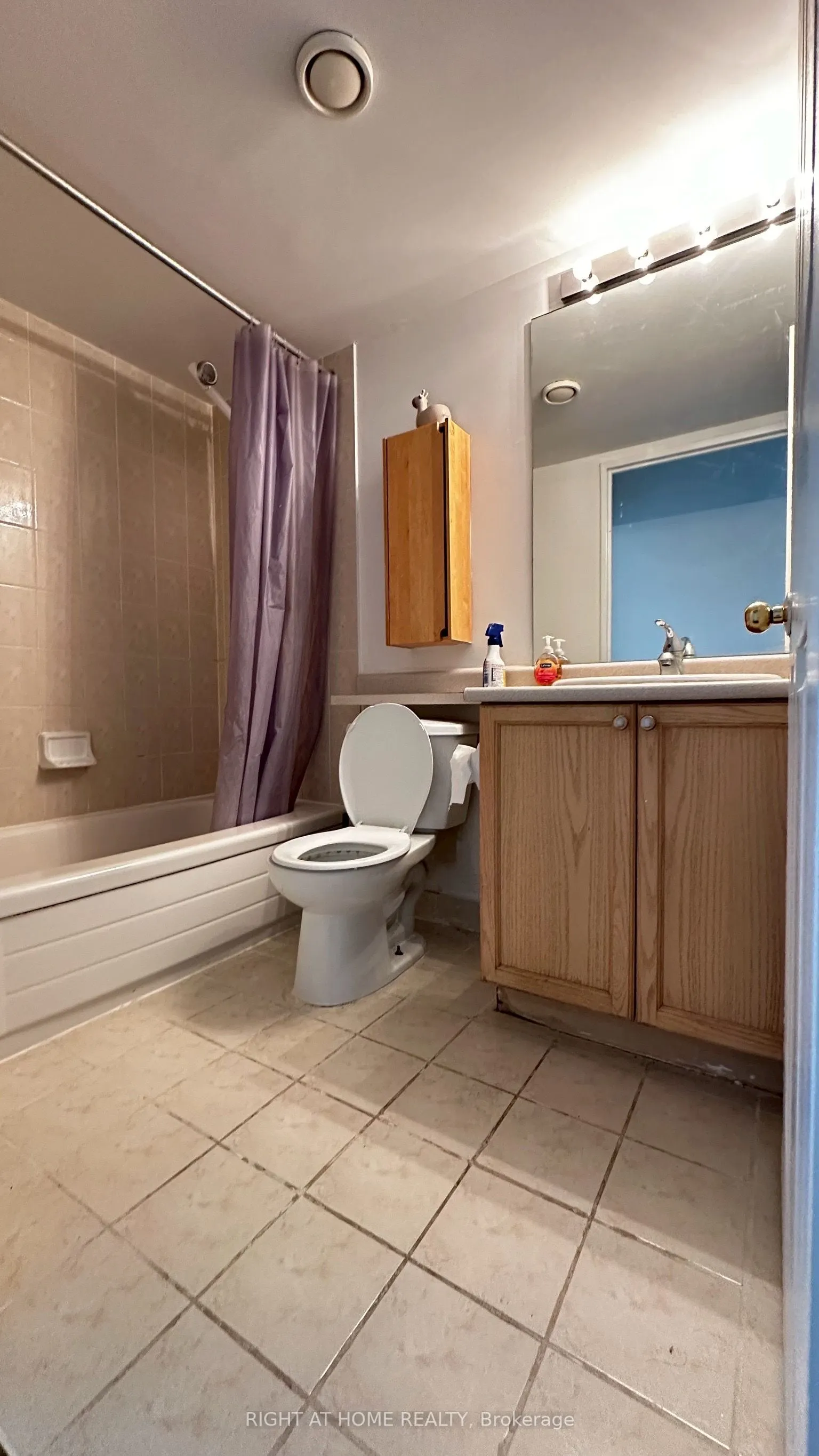 18 PARKVIEW Avenue, #1606