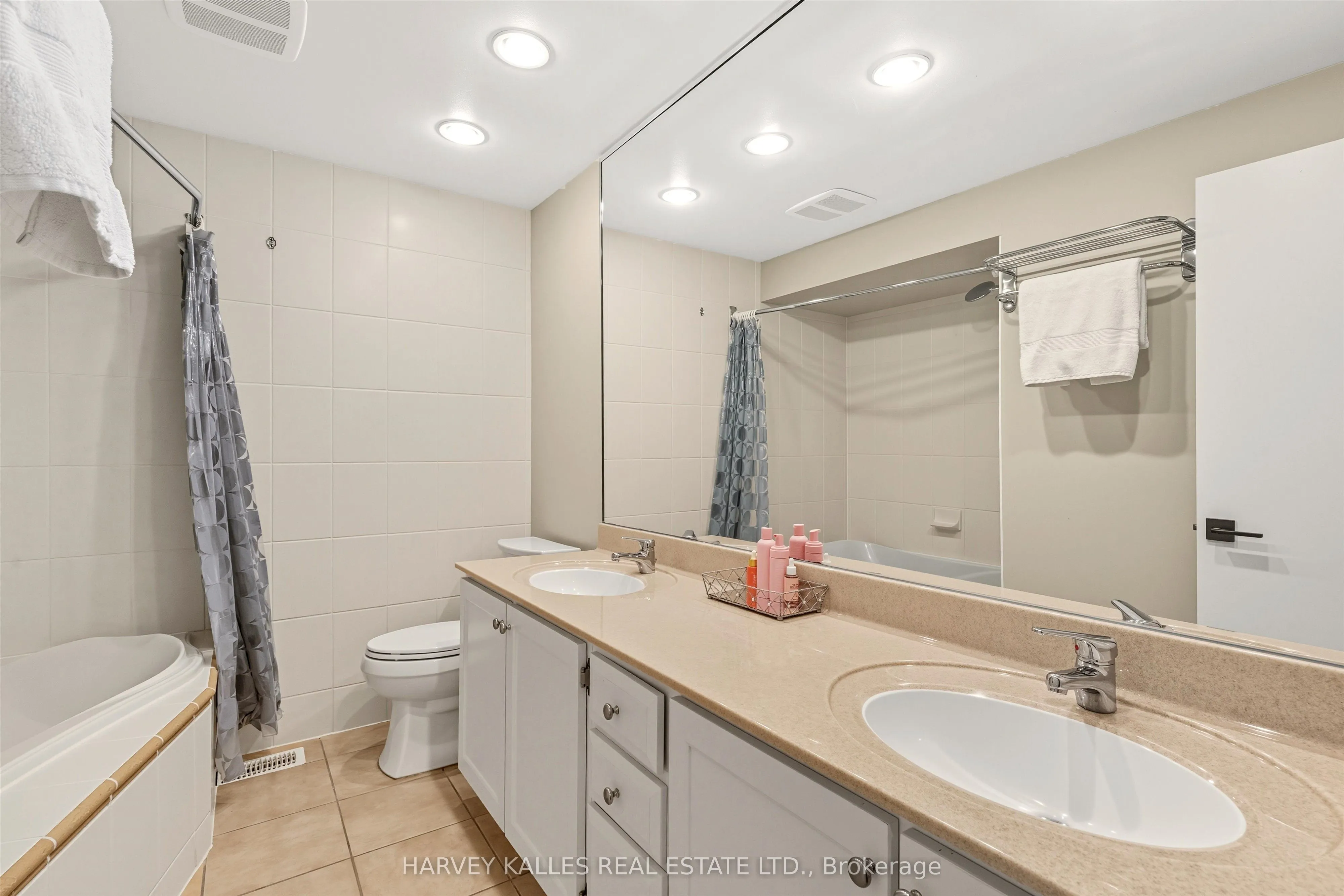 18 Farmstead Road, #9