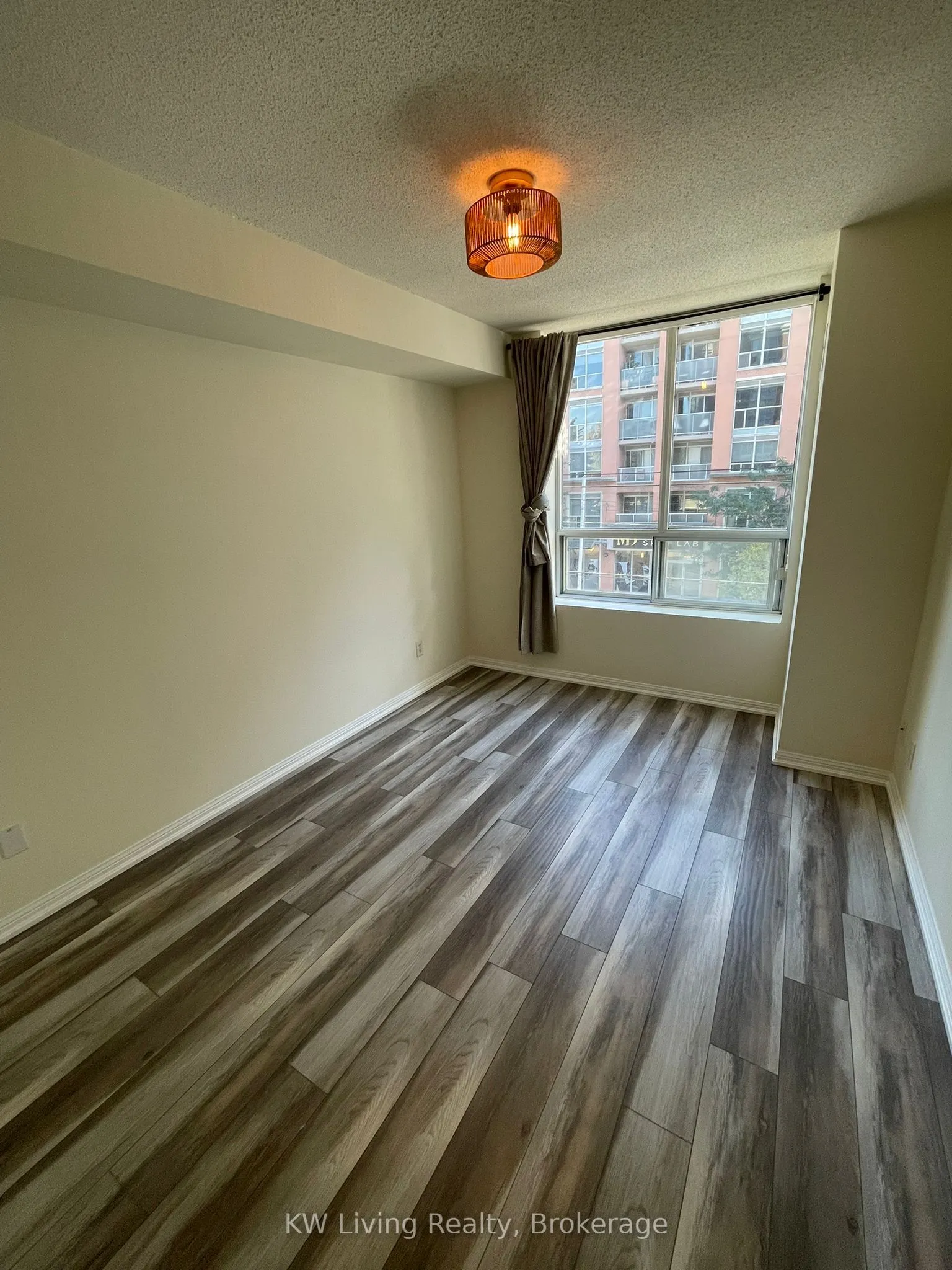 100 King Street W, #307