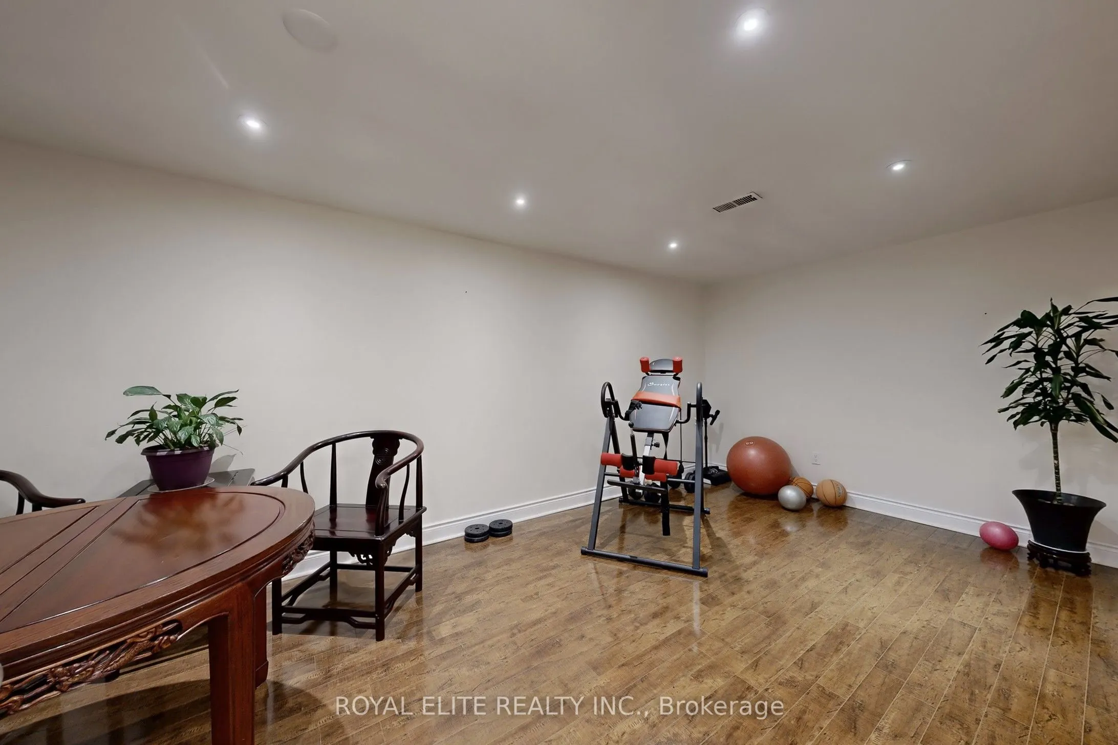 9 Esterbrooke Avenue, #151