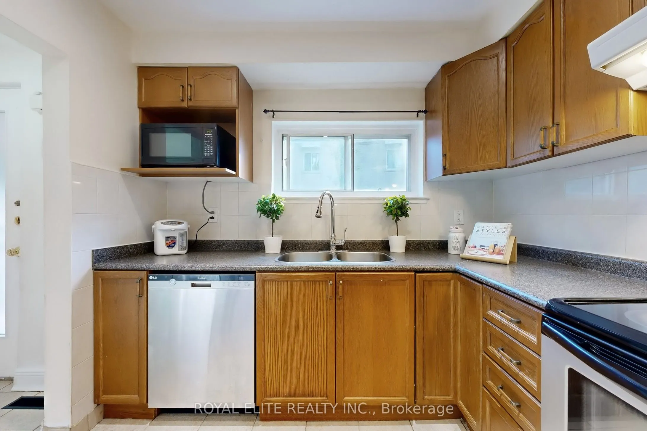 9 Esterbrooke Avenue, #151