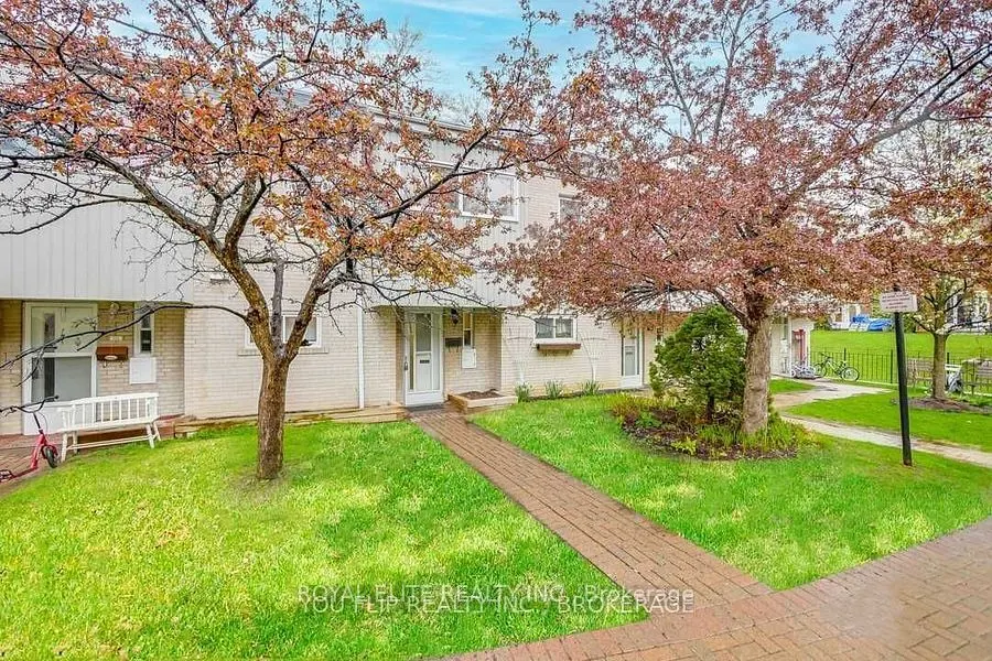 9 Esterbrooke Avenue, #151