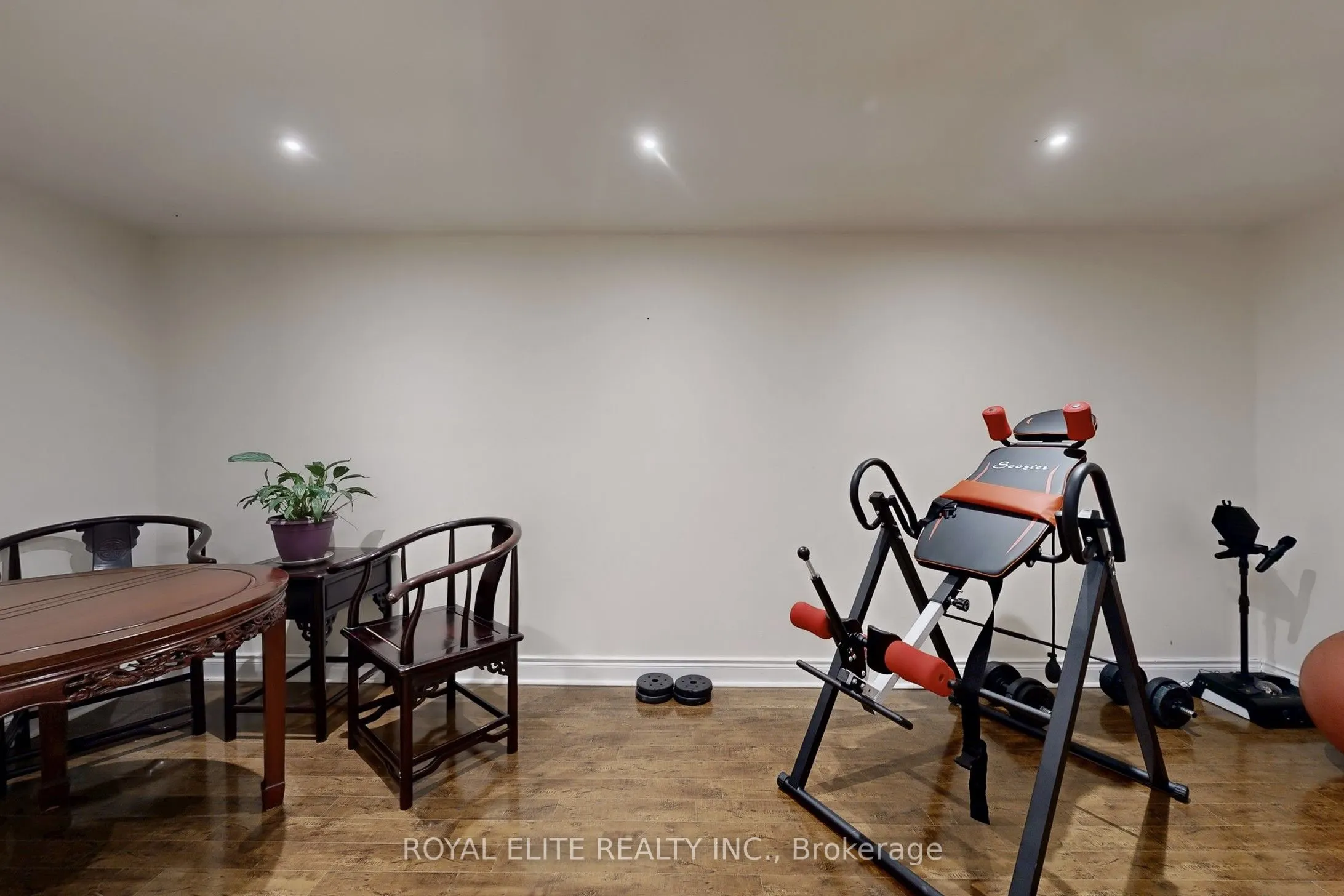 9 Esterbrooke Avenue, #151