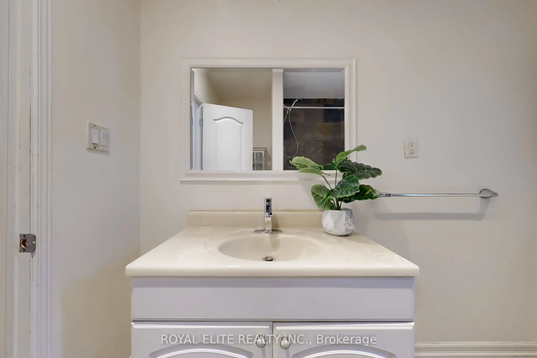 9 Esterbrooke Avenue, #151